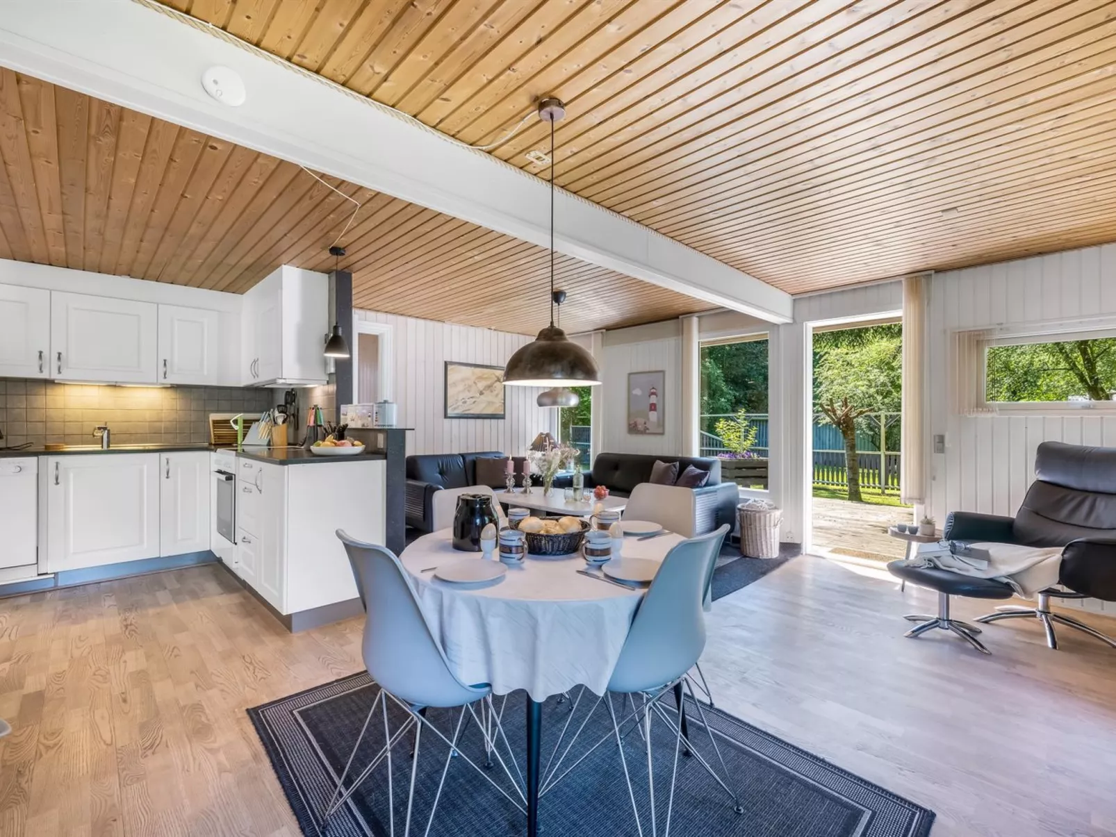 "Meo" - 30km from the sea-Binnen