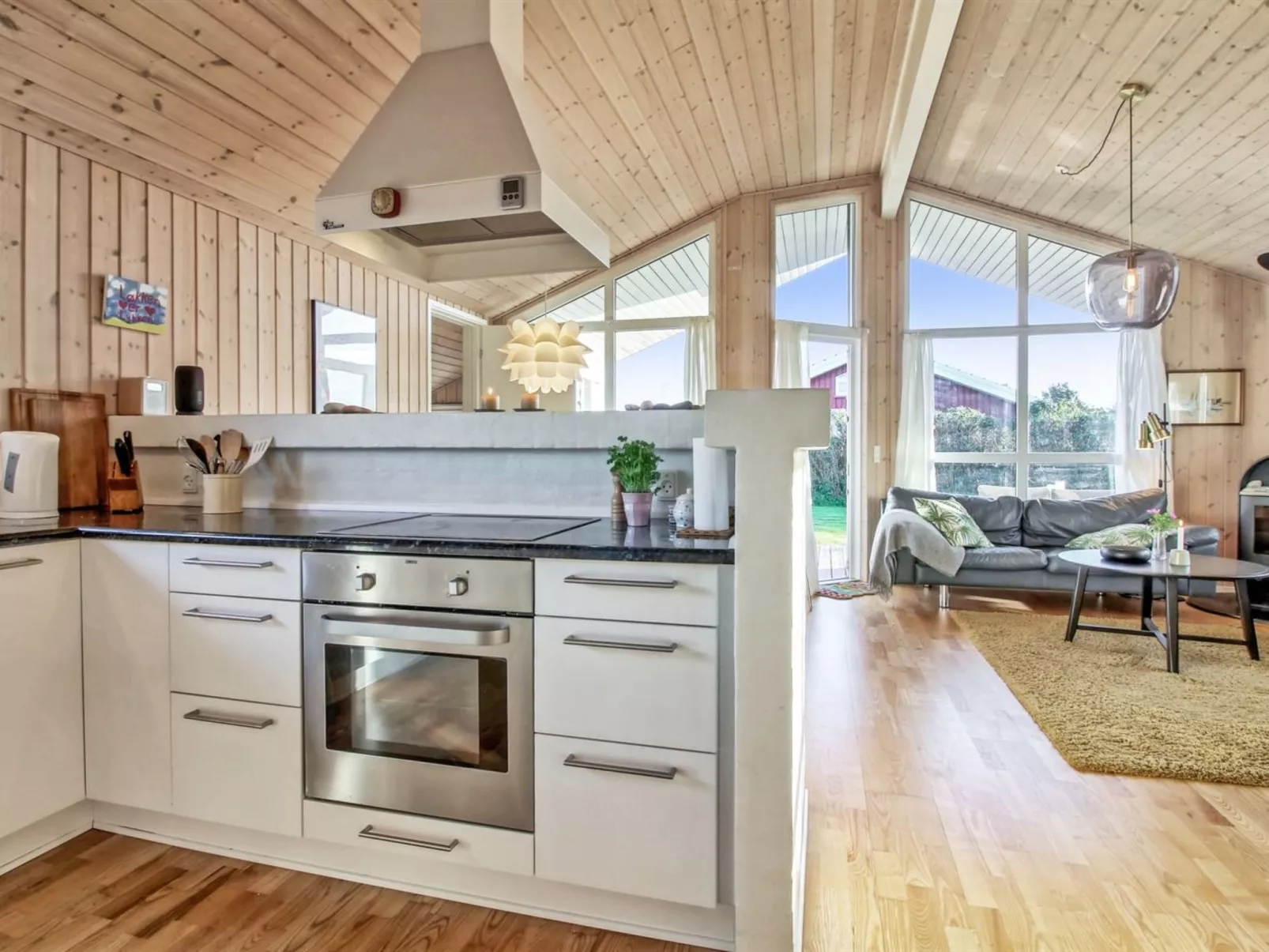 "Freda" - 400m from the sea-Binnen