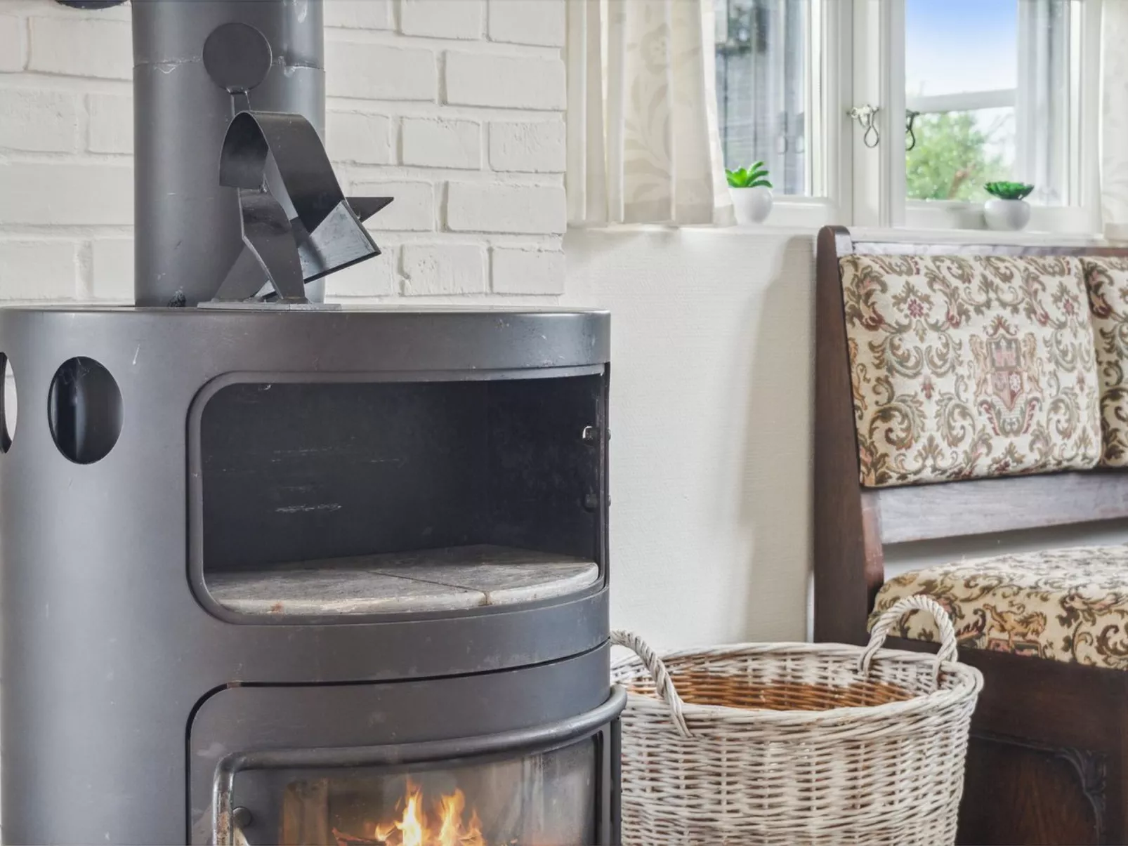 "Brunhilde" - 850m from the sea-Binnen