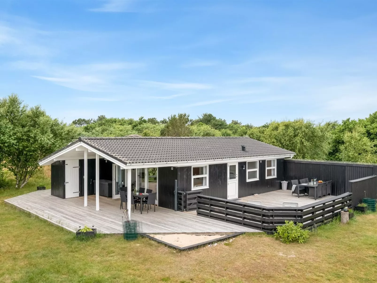 "Bentine" - 400m from the sea-Buiten