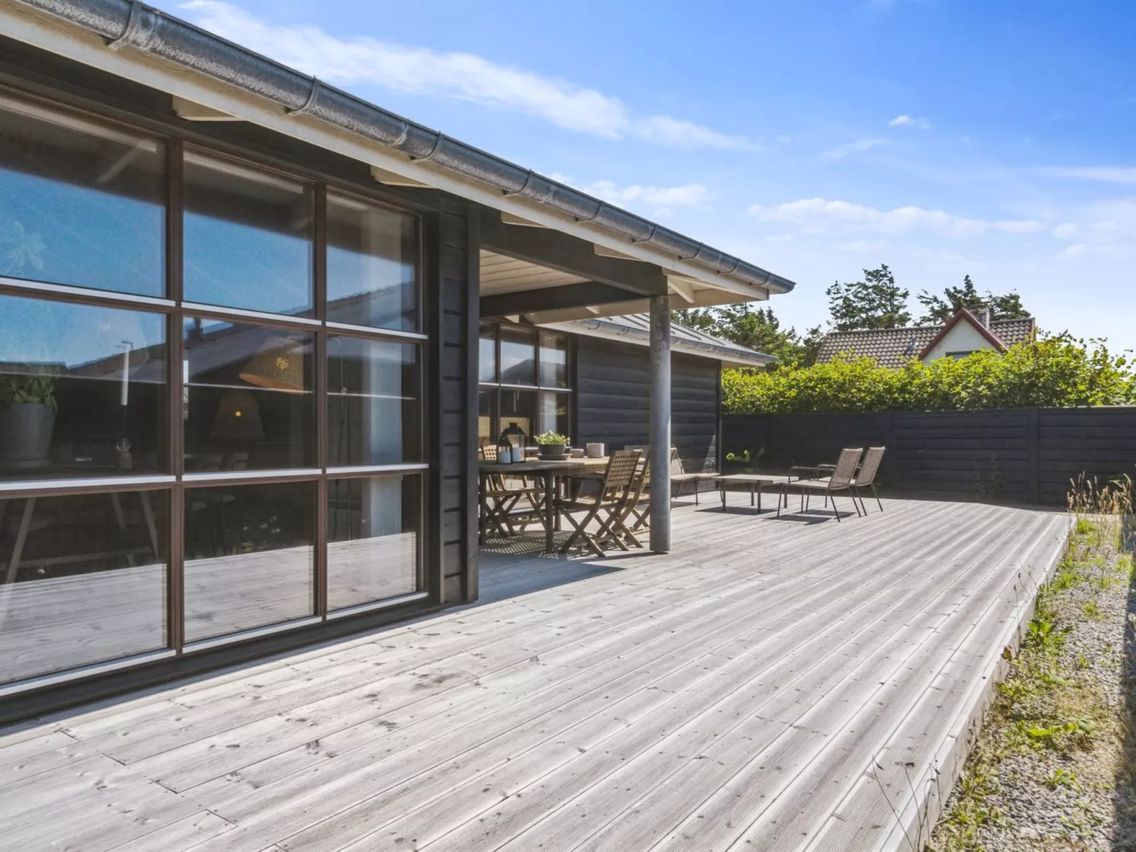 "Fridgerd" - 250m from the sea-Buiten