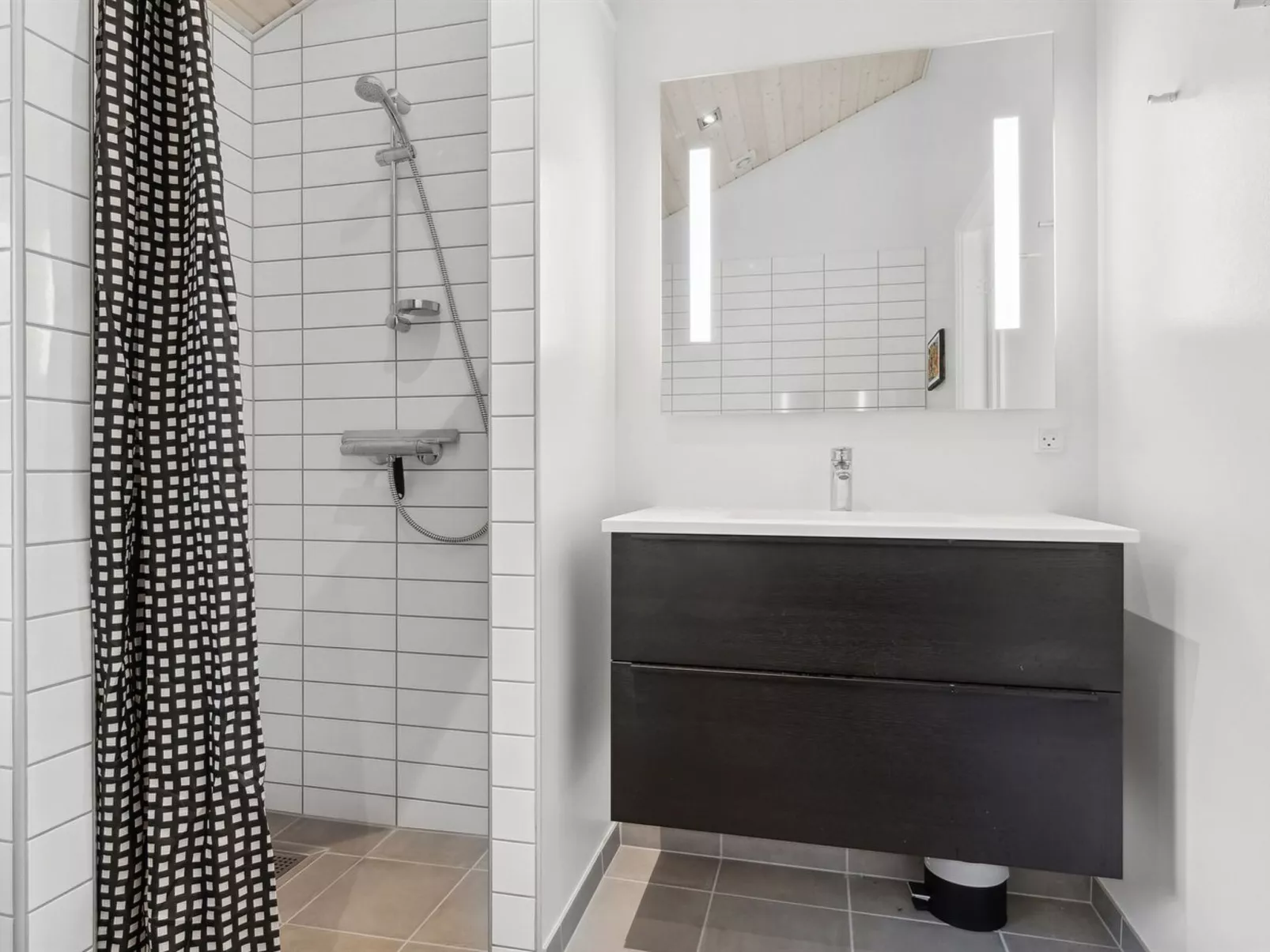 "Elin" - 200m from the sea-Binnen