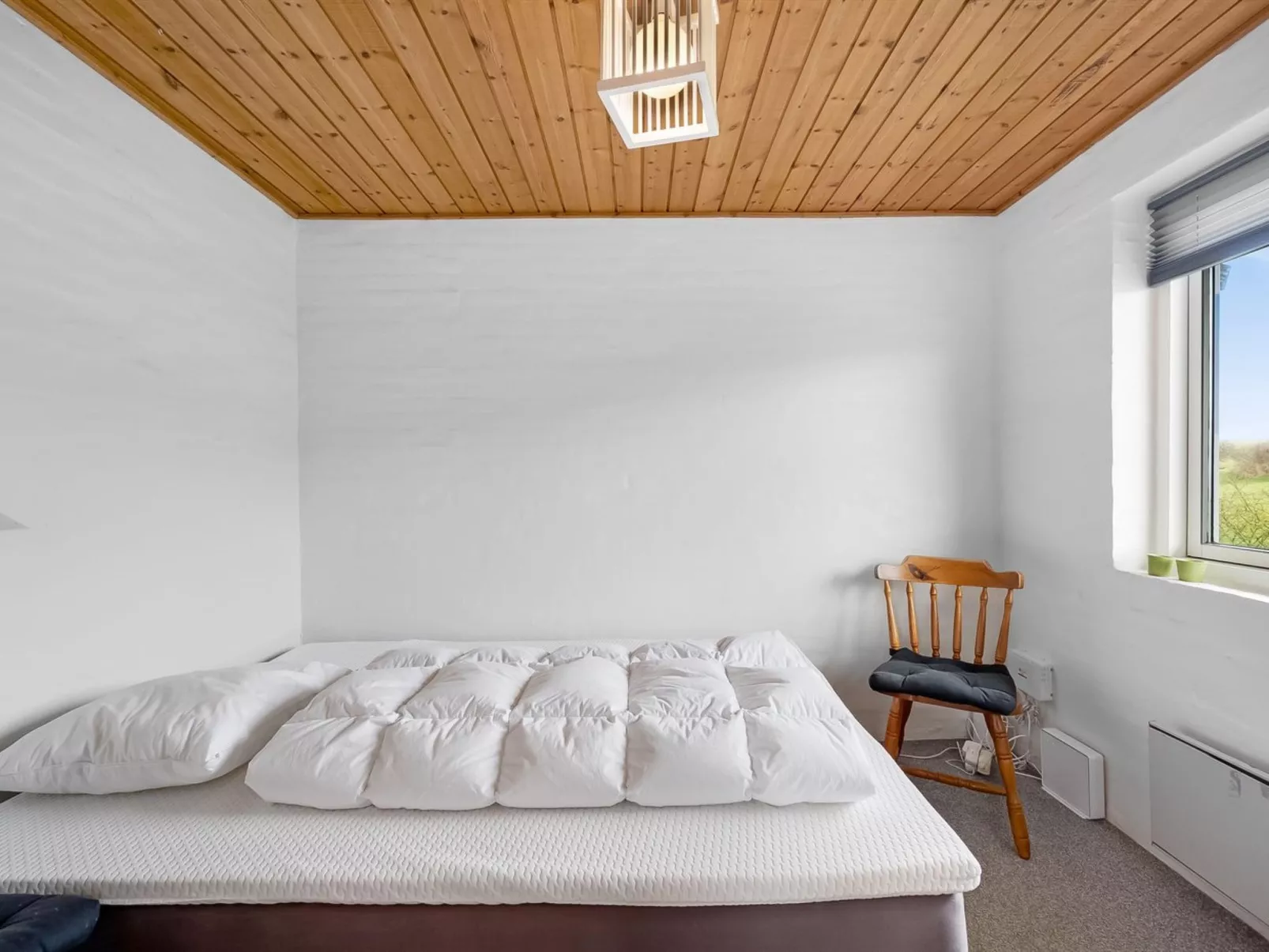 "Kirsa" - 200m to the fjord-Binnen