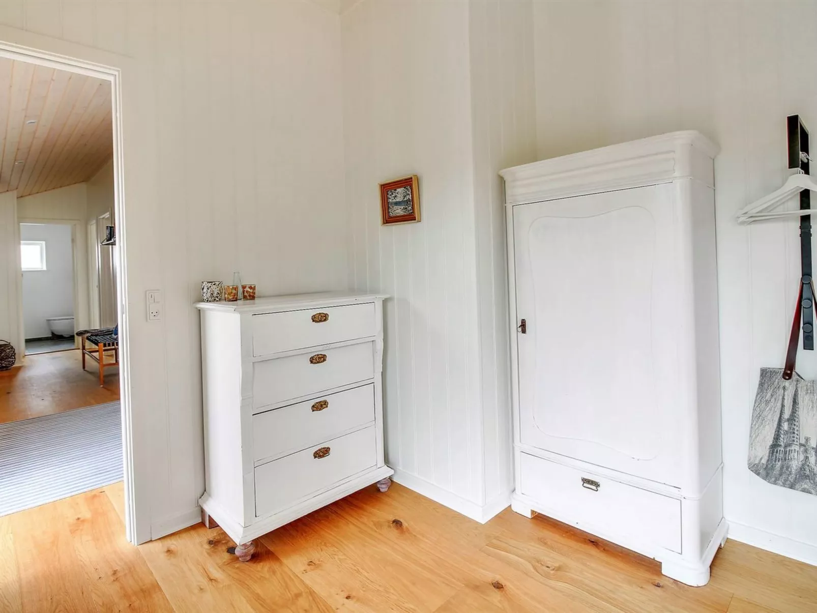 "Aleko" - 2.5km from the sea-Binnen