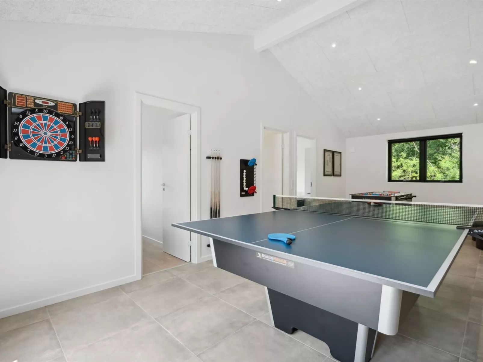 "Robert" - 30km from the sea-Binnen