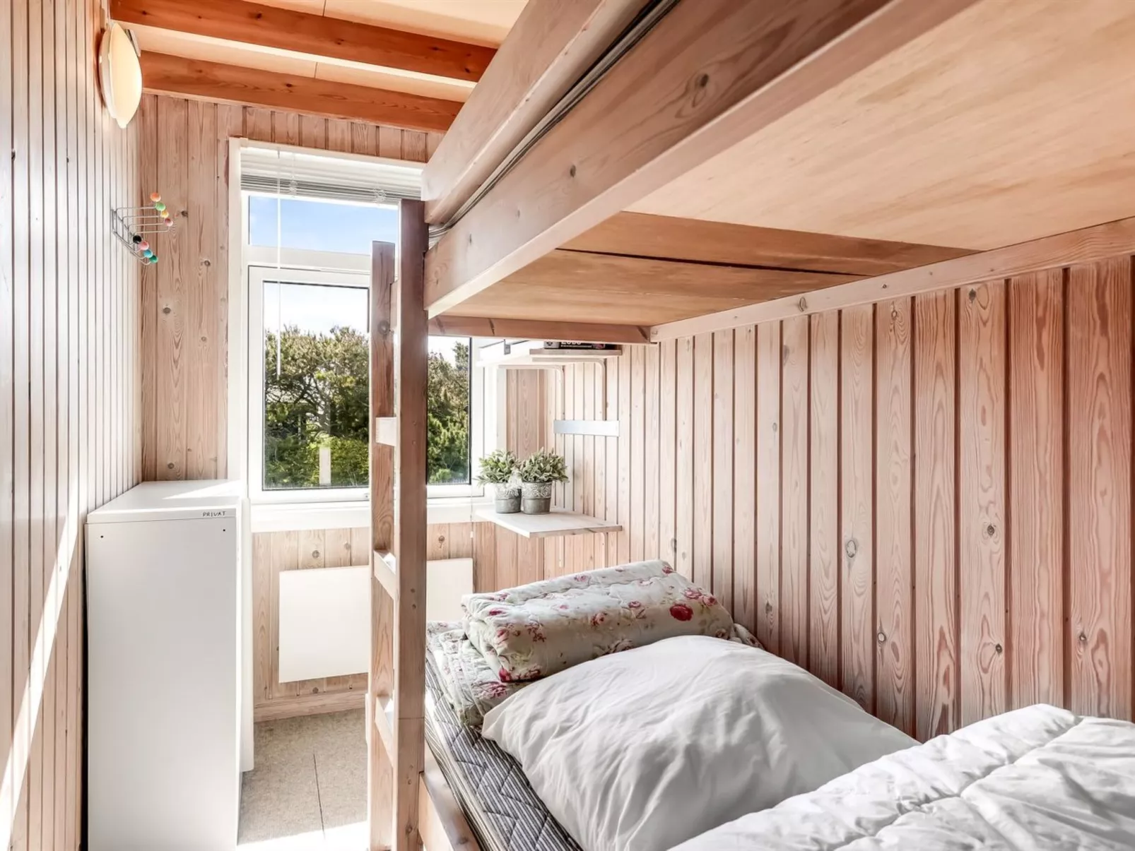 "Arild" - 300m from the sea-Binnen