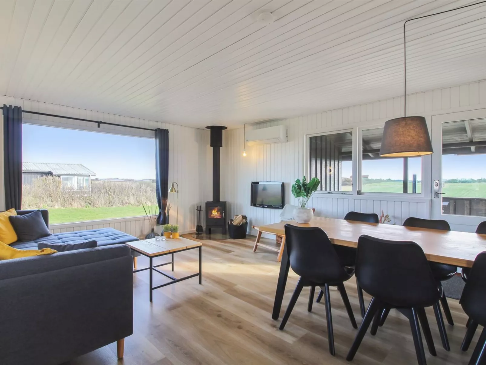 "Lok" - 450m from the sea-Binnen