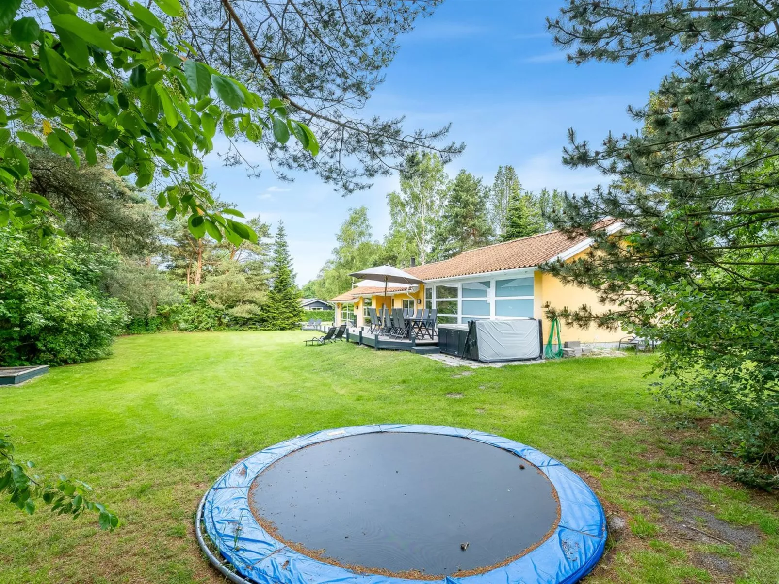 "Tovi" - 600m from the sea-Buiten