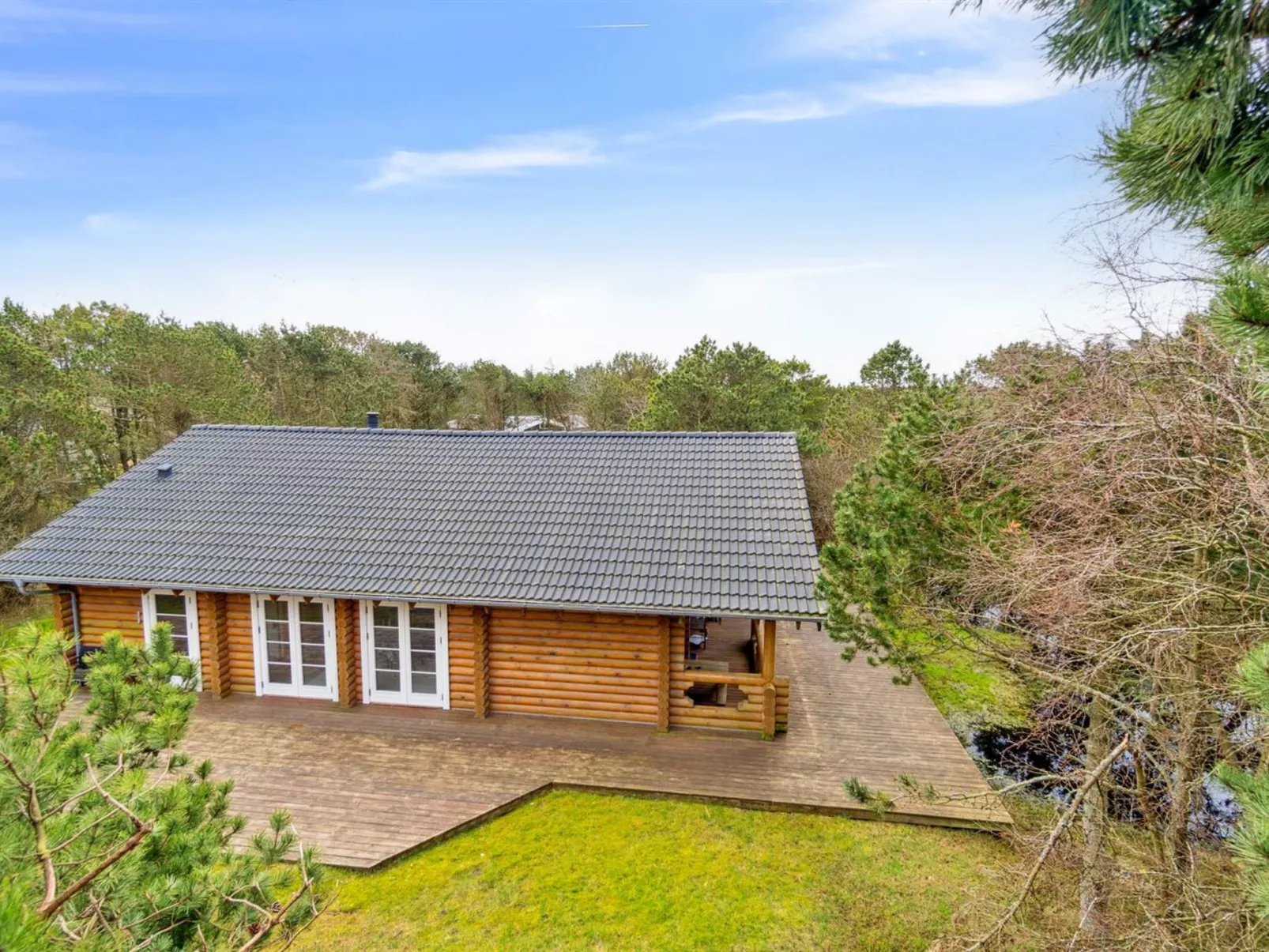 "Luzy" - 1km from the sea-Buiten