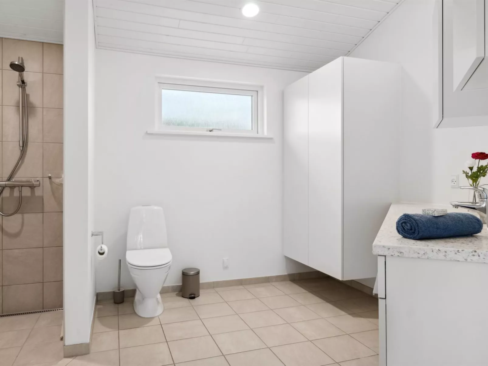 "Majvor" - 200m from the sea-Binnen