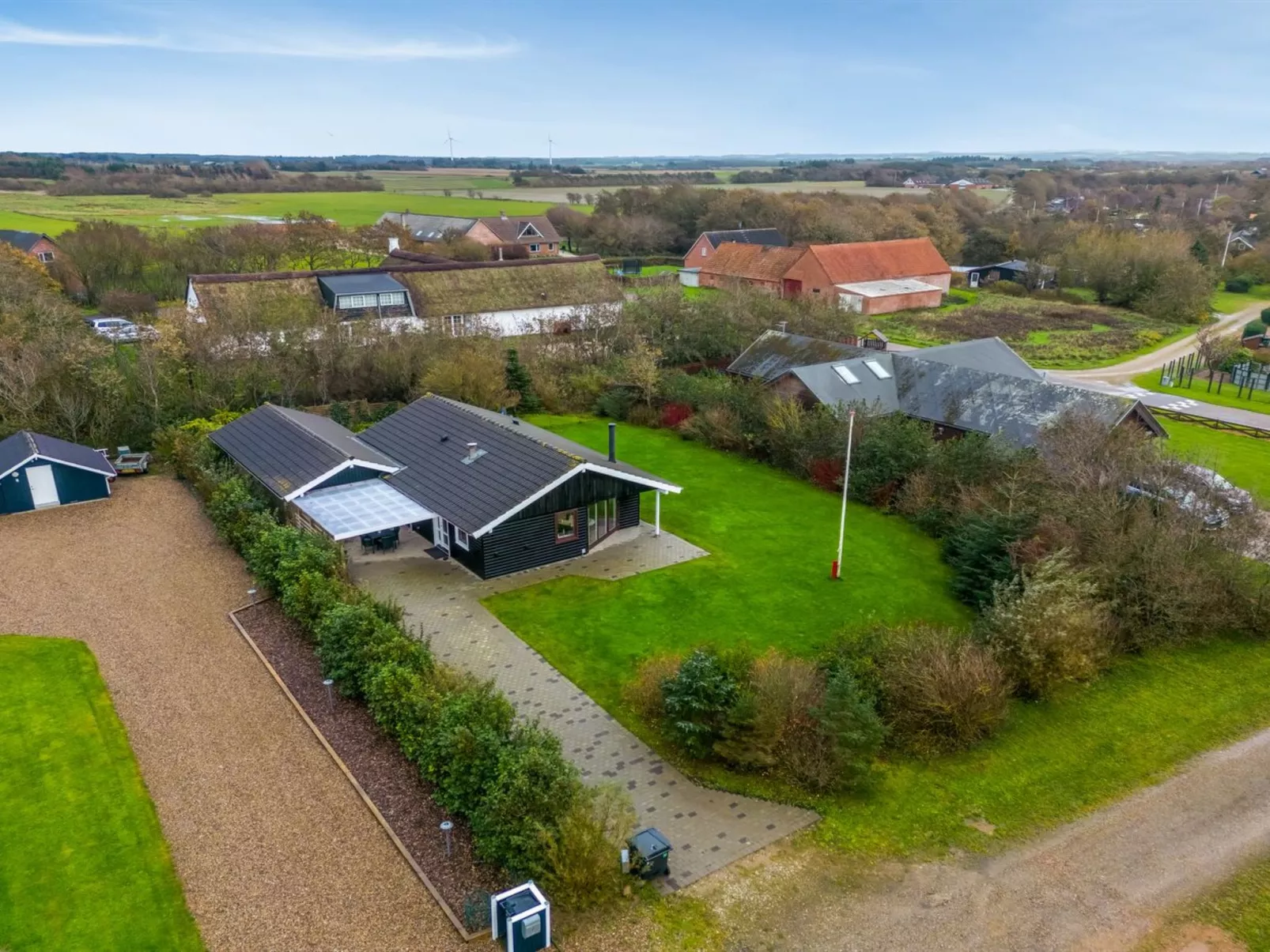 "Ensio" - 300m to the fjord-Buiten