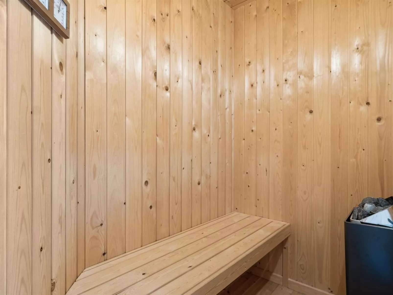 "Nonni" - 150m from the sea-Binnen