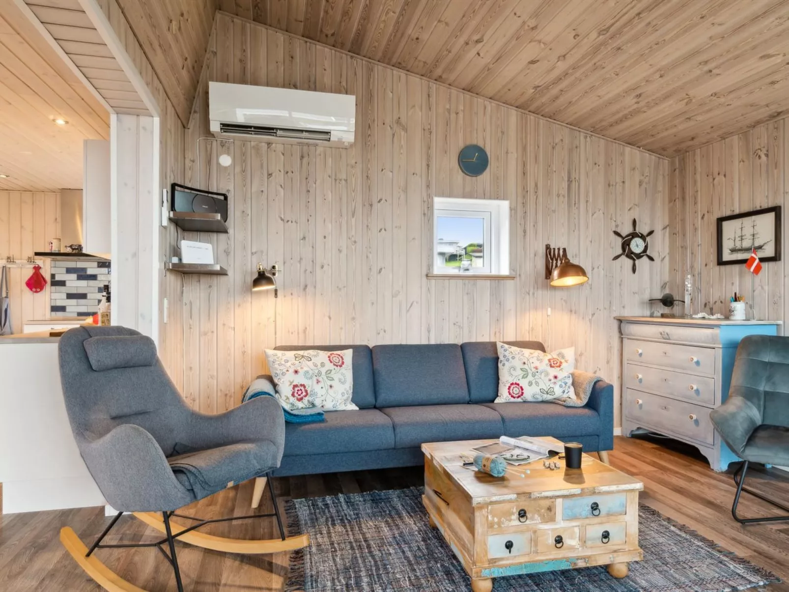 "Gyrid" - 150m from the sea-Binnen