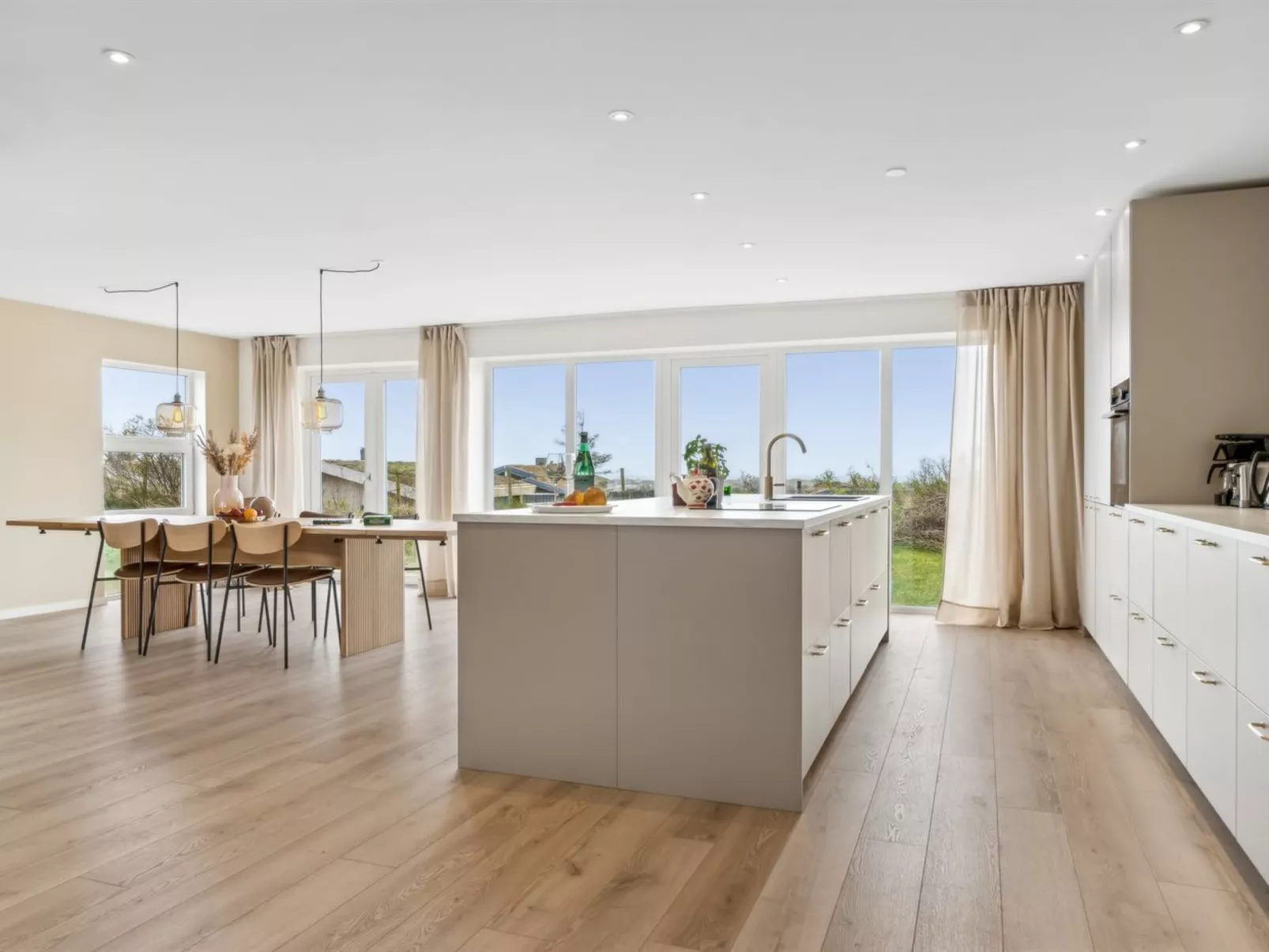 "Ajvi" - 900m from the sea-Binnen