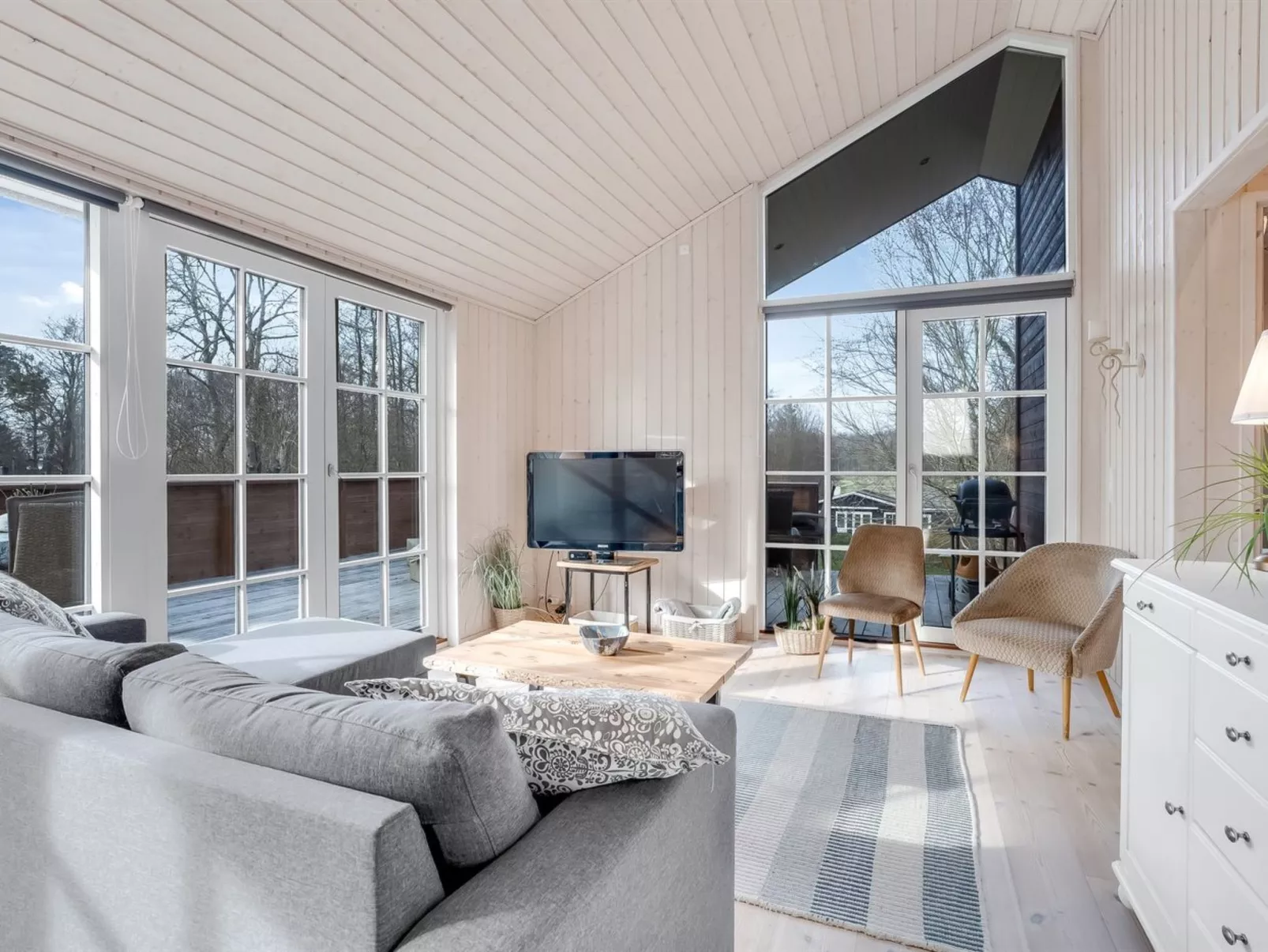 "Preben" - 50m from the sea-Binnen