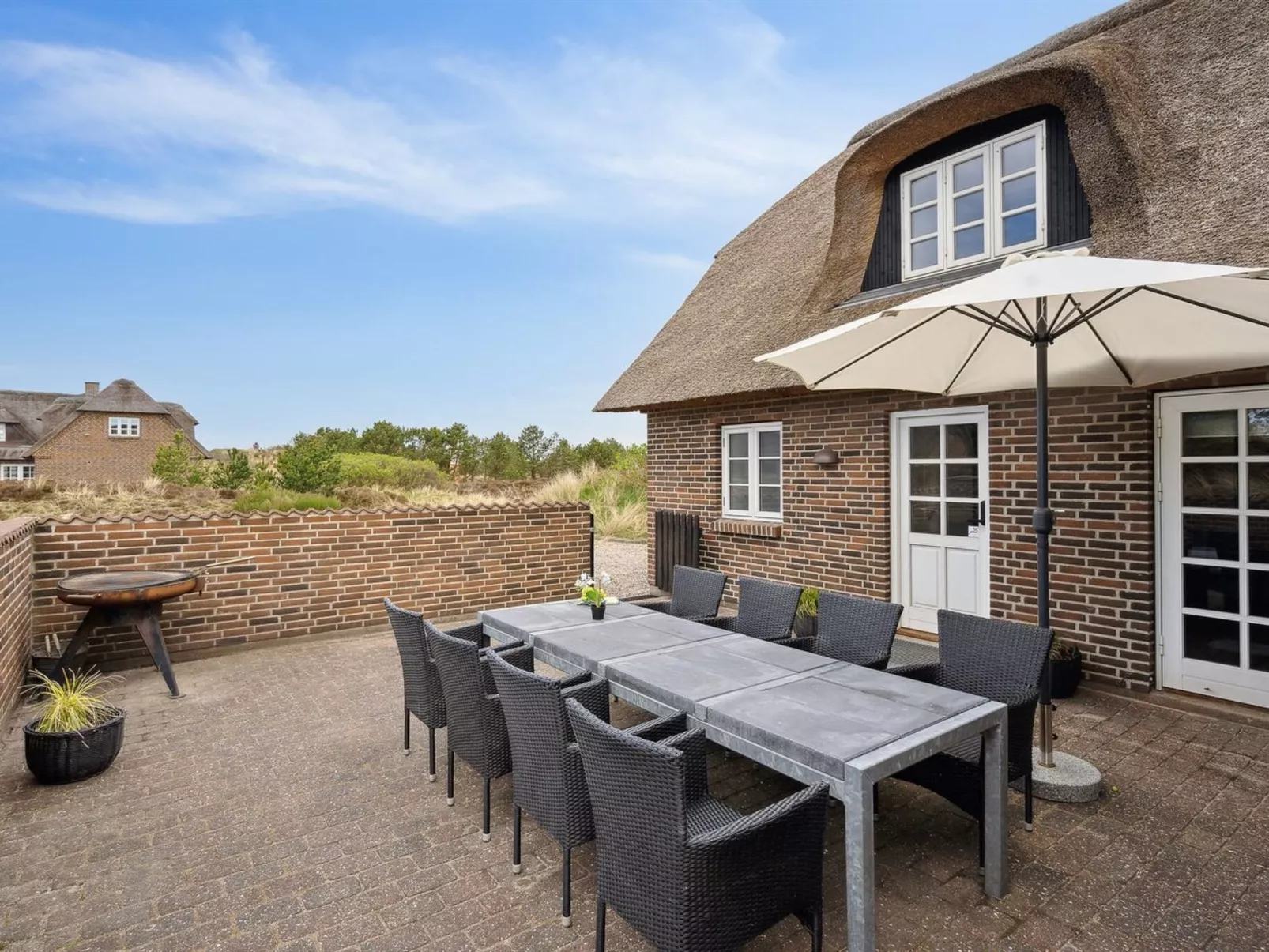 "Domnika" - 350m from the sea-Buiten