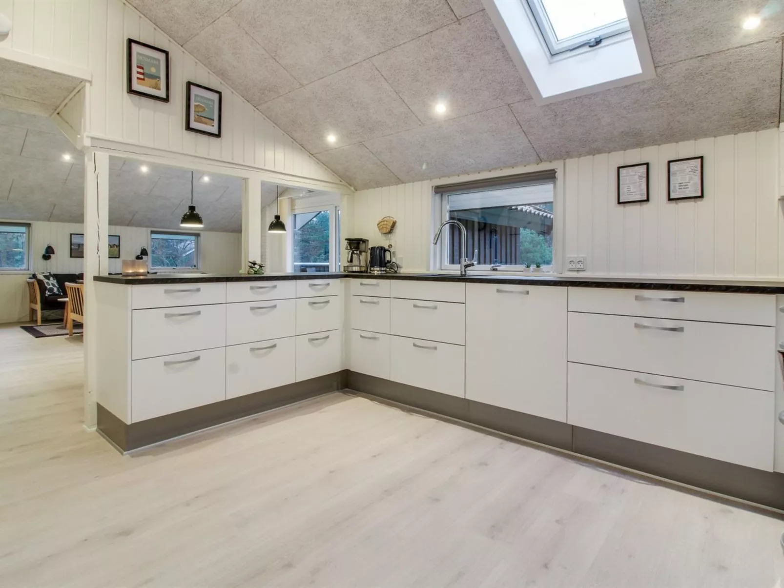 "Ria" - 250m from the sea-Binnen