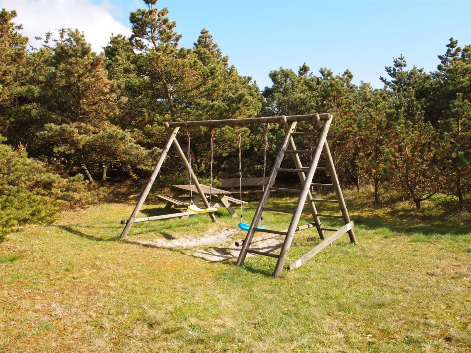 "Kastehelmi" - 400m from the sea-Buiten