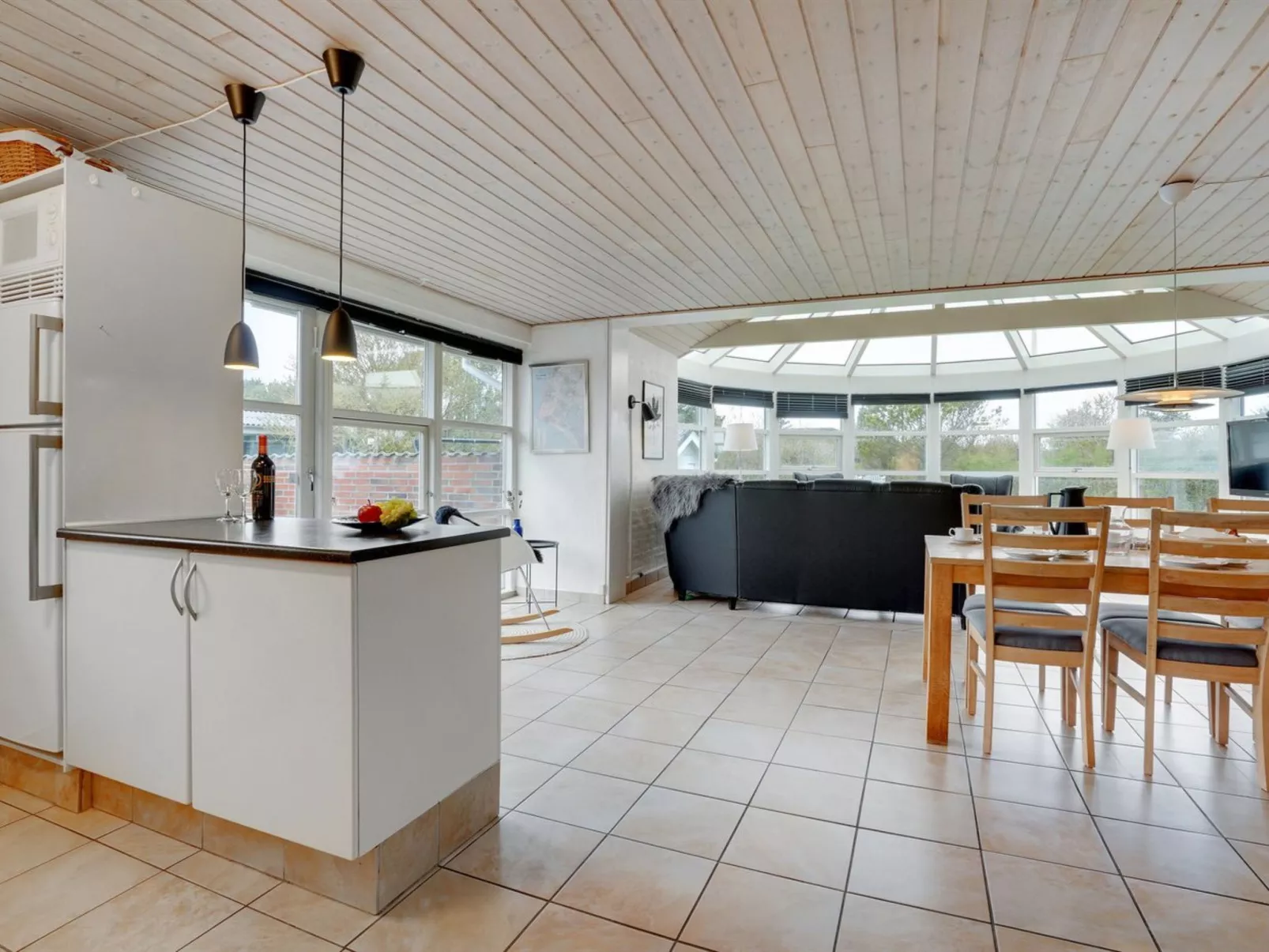 "Svenn" - 400m from the sea-Binnen