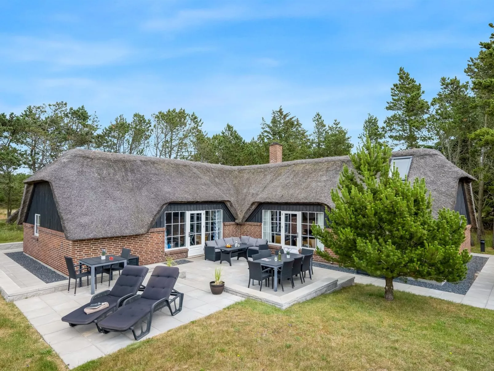 "Alwina" - 2.5km from the sea-Buiten