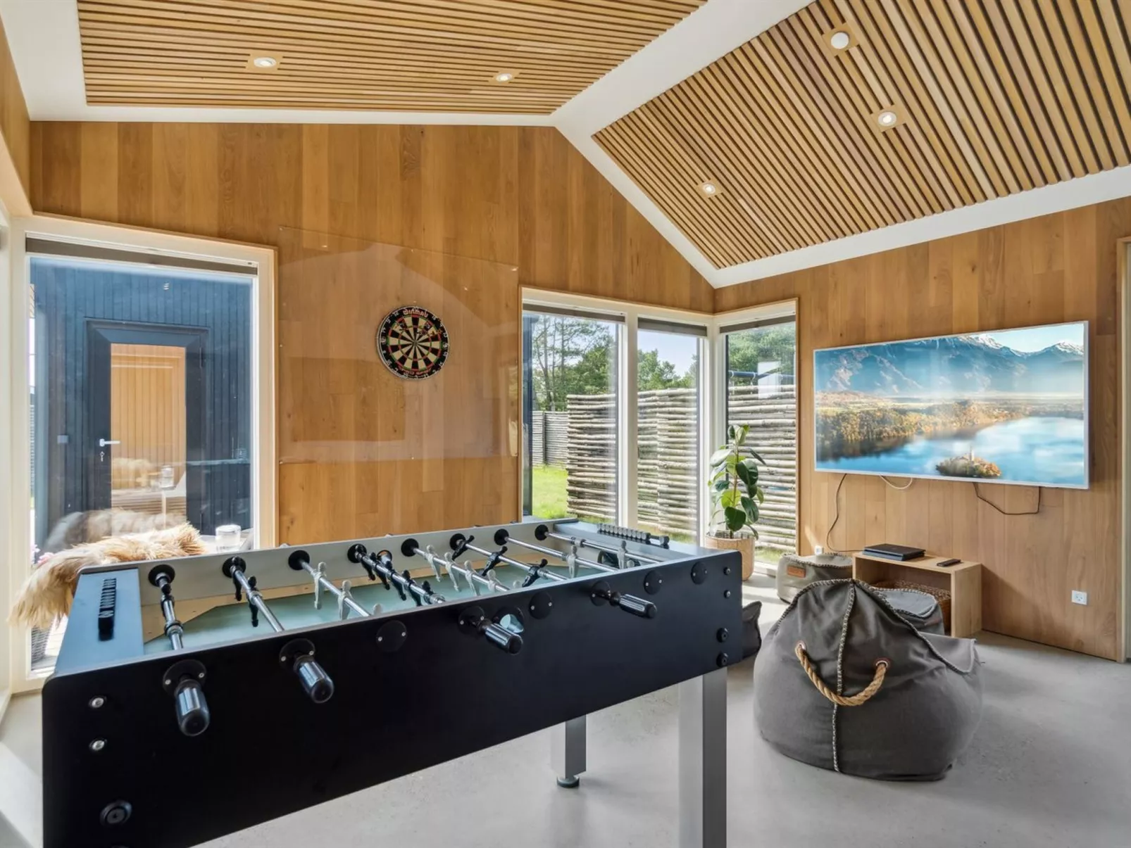 "Toyah" - 400m from the sea-Binnen