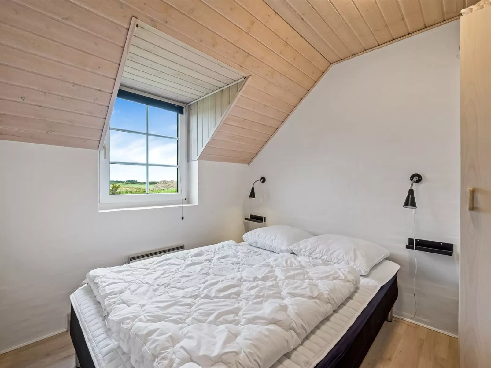 "Botmar" - 1.5km from the sea-Binnen