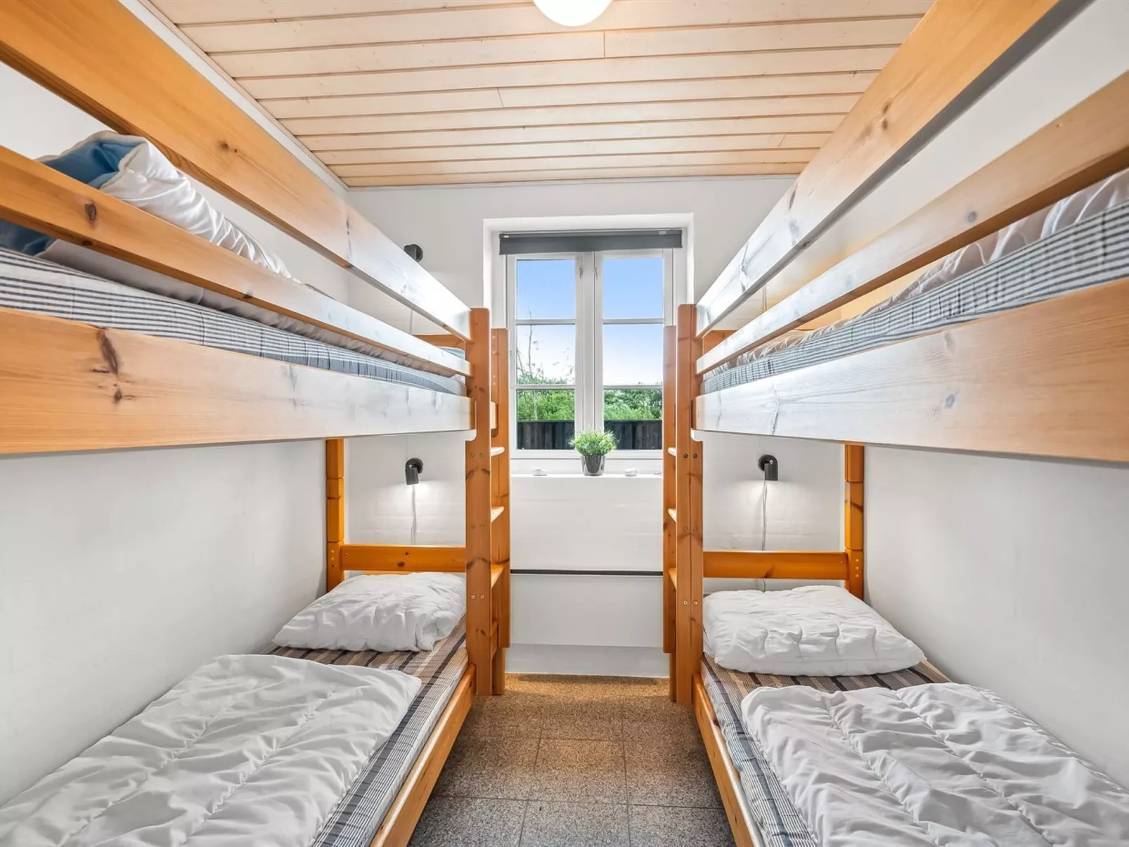 "Birette" - 1.2km from the sea-Binnen