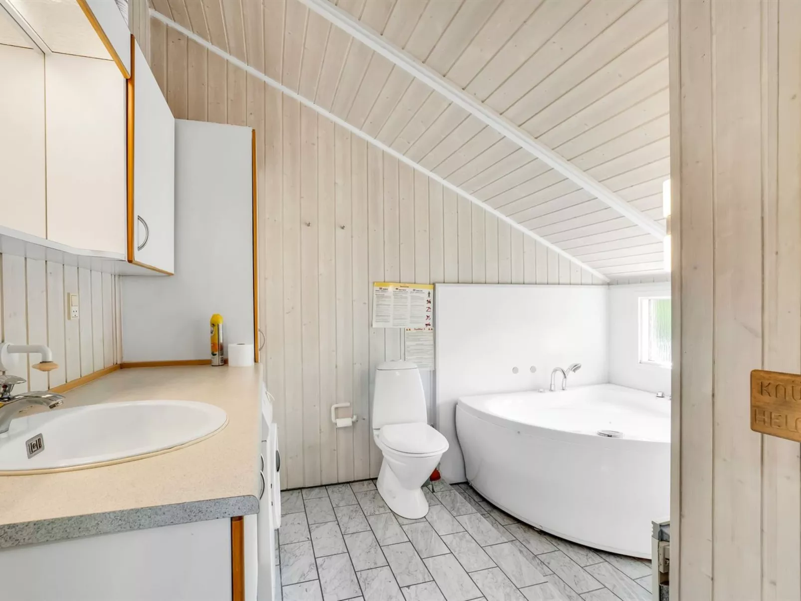 "Guja" - 250m from the sea-Binnen