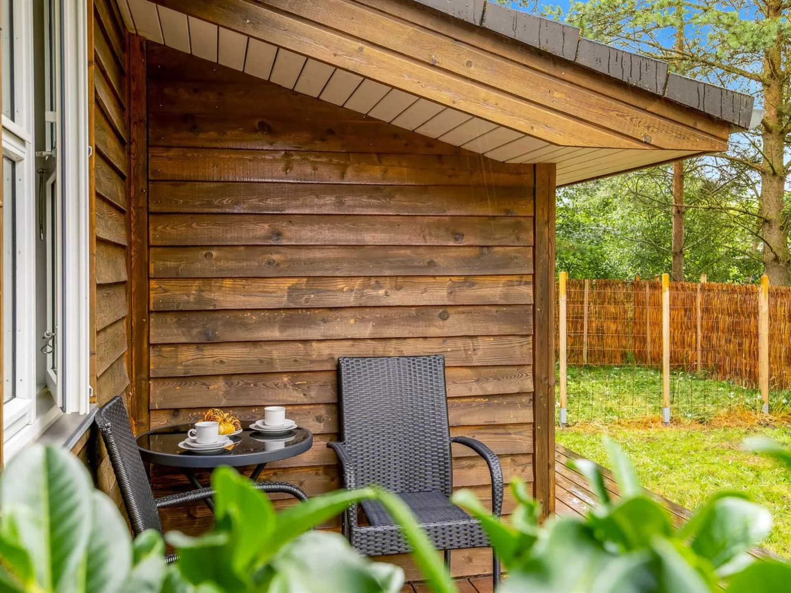 "Zölestine" -  from the sea-Buiten