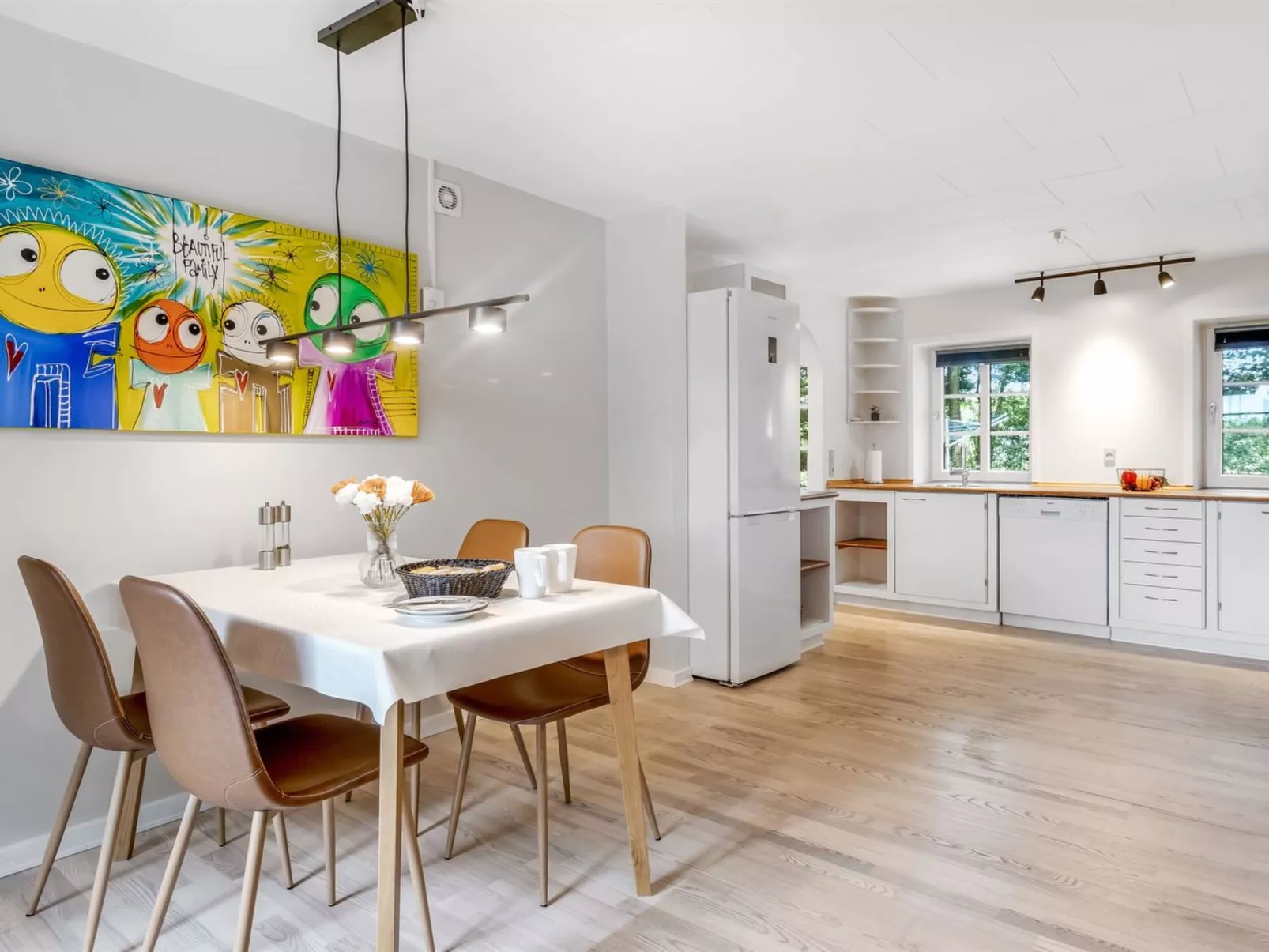 "Saran" - 30km from the sea-Binnen