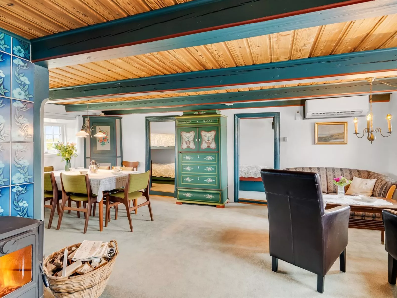 "Vili" - 100m from the sea-Binnen