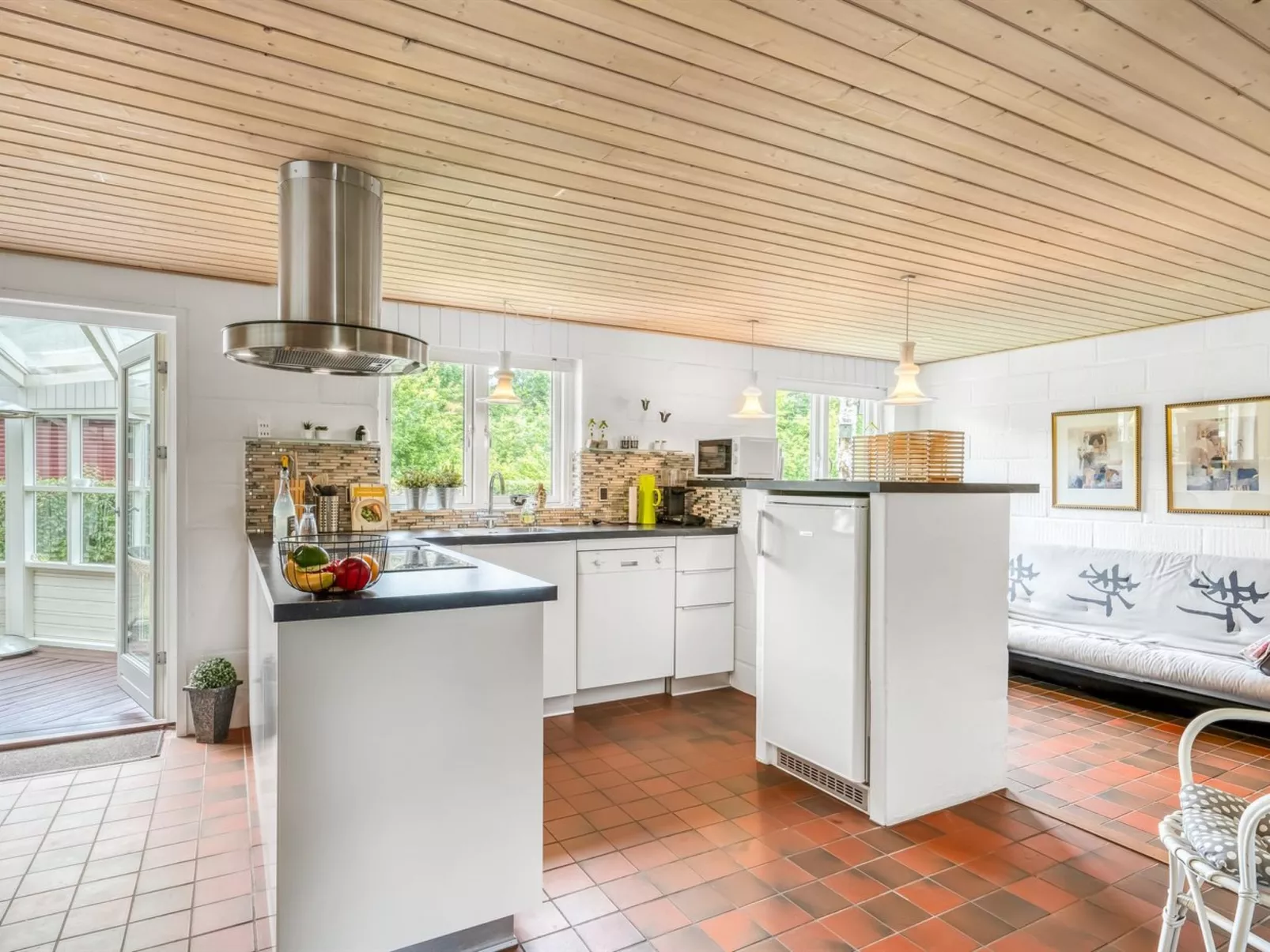 "Lyra" - 500m to the fjord-Binnen