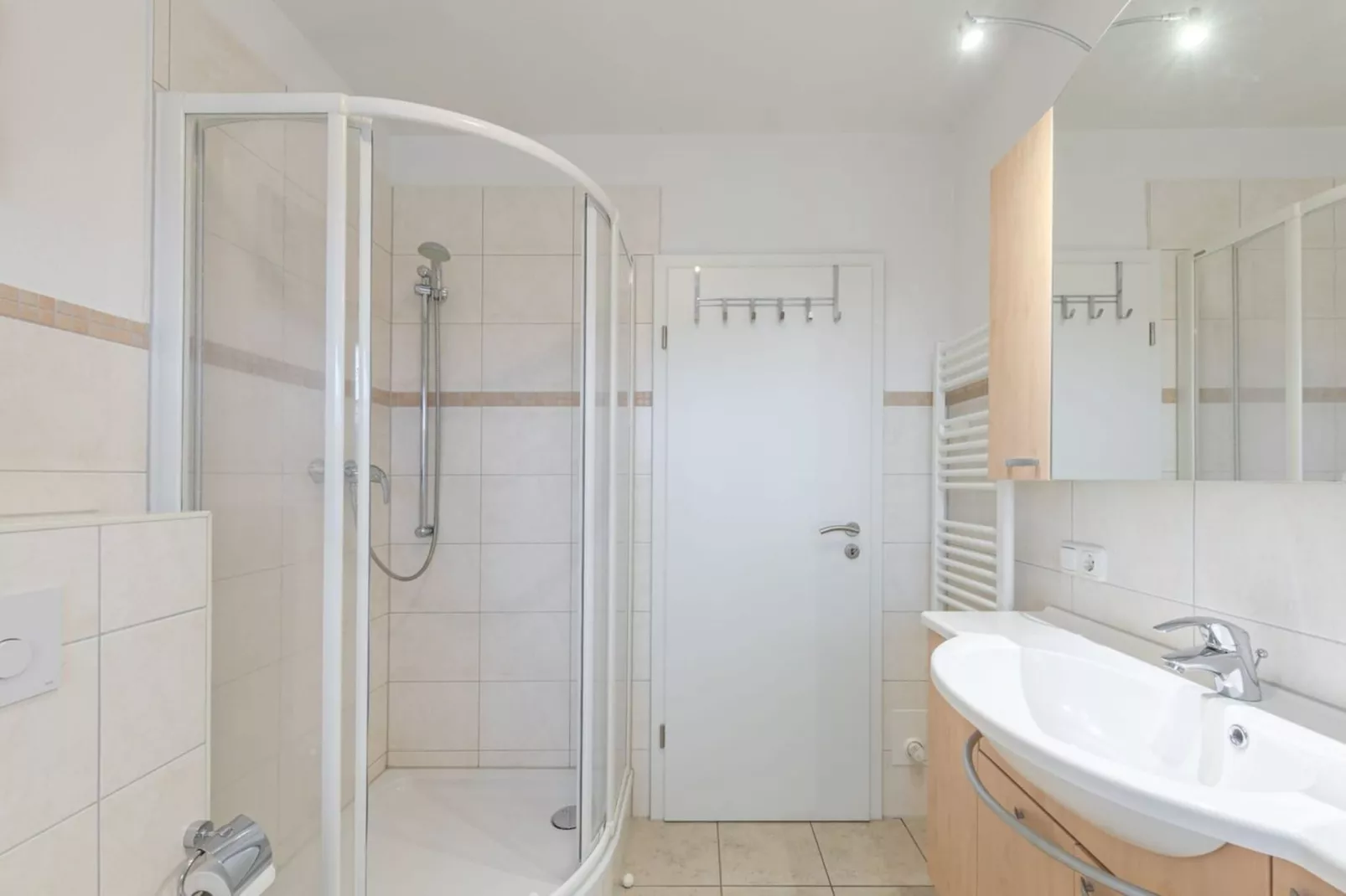 Mitteldeck 464-Badkamer