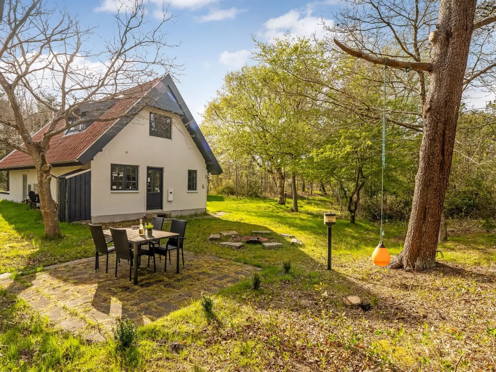 "Loic" - 400m to the fjord-Buiten