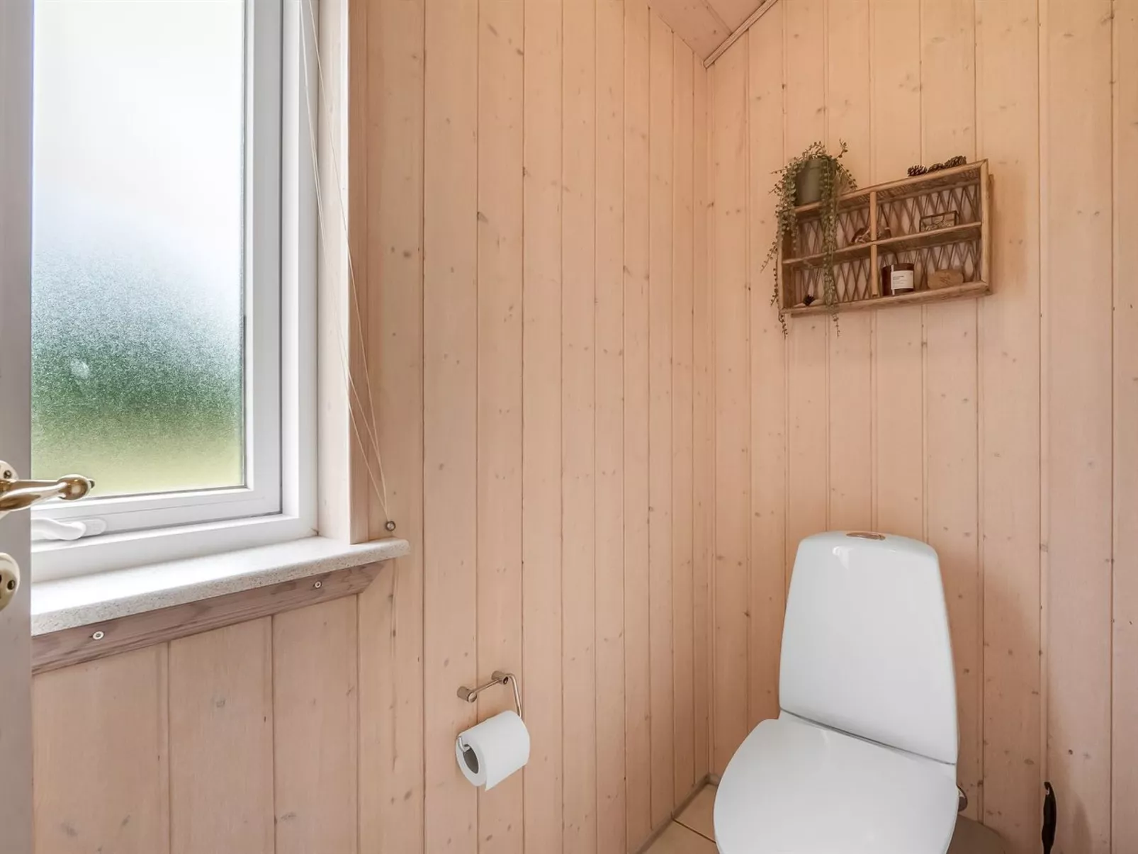 "Jarmunrek" - 400m to the fjord-Binnen