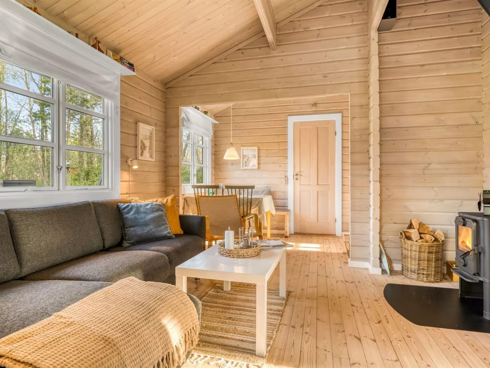 "Gretha" -  from the sea-Binnen