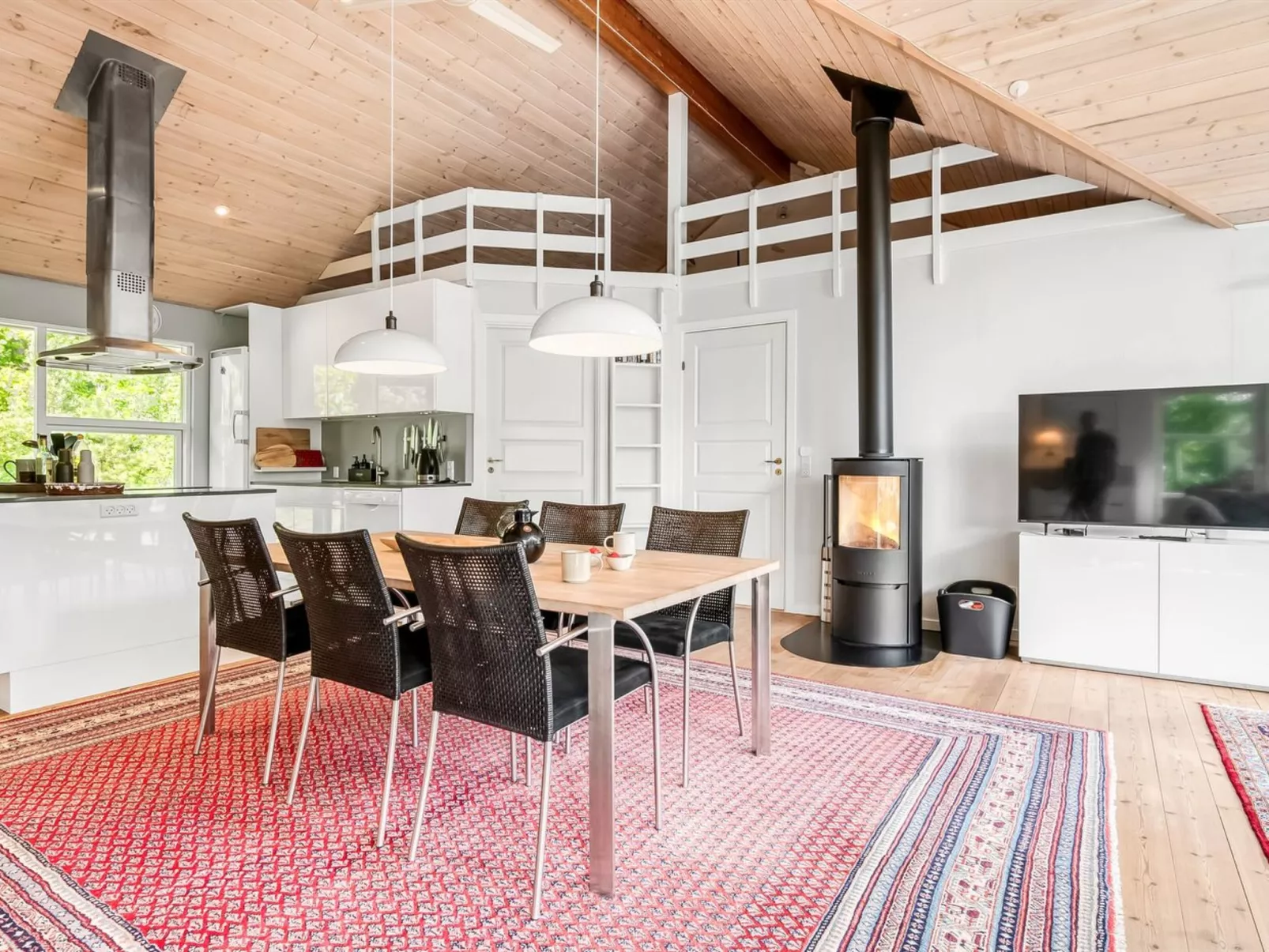 "Hellin" - 175m from the sea-Binnen