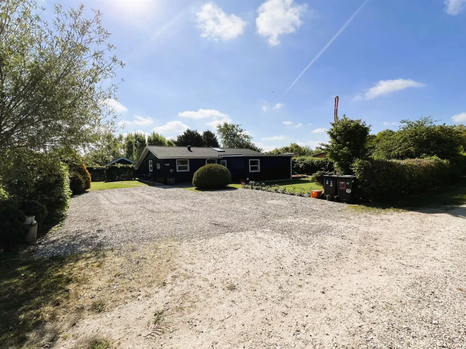 "Ronja" - 100m to the fjord-Buiten