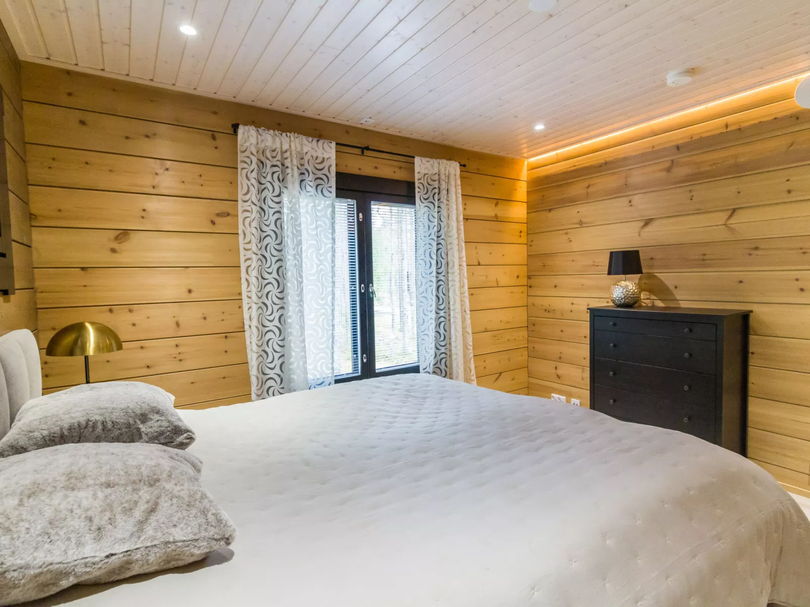 Villa valoisa-Binnen