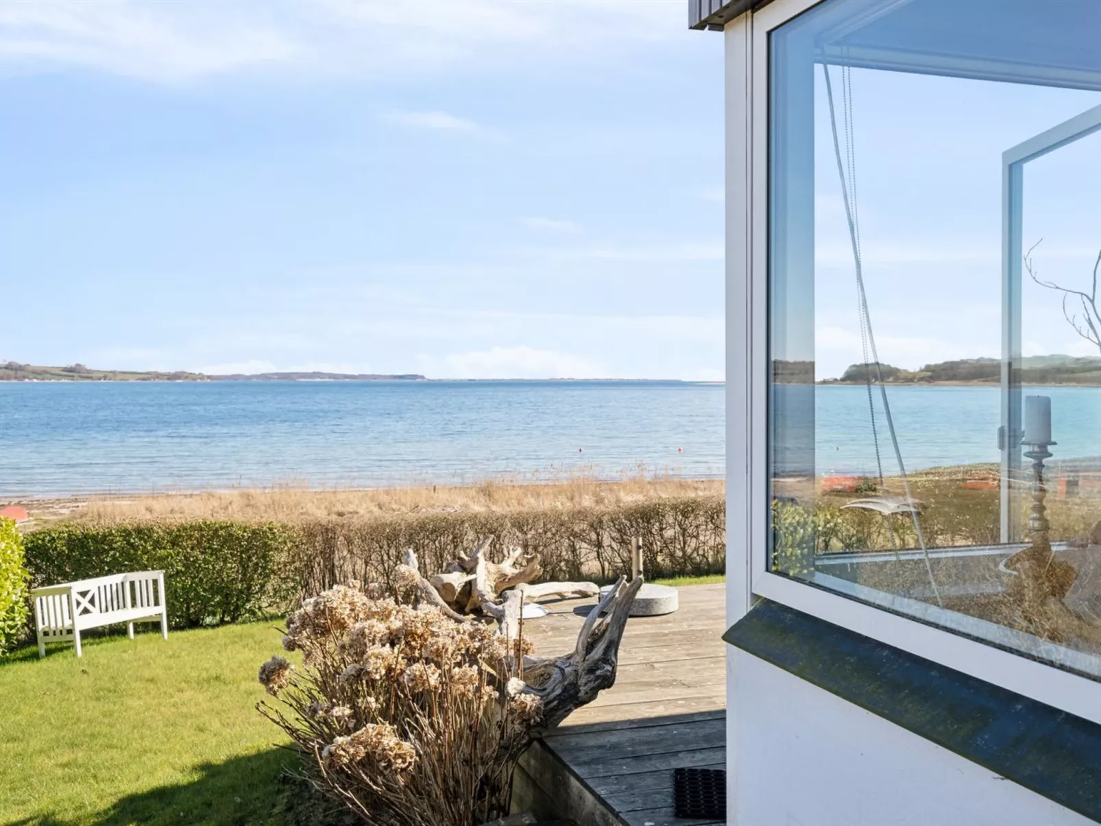 "Solbritt" - 30m from the sea-Buiten