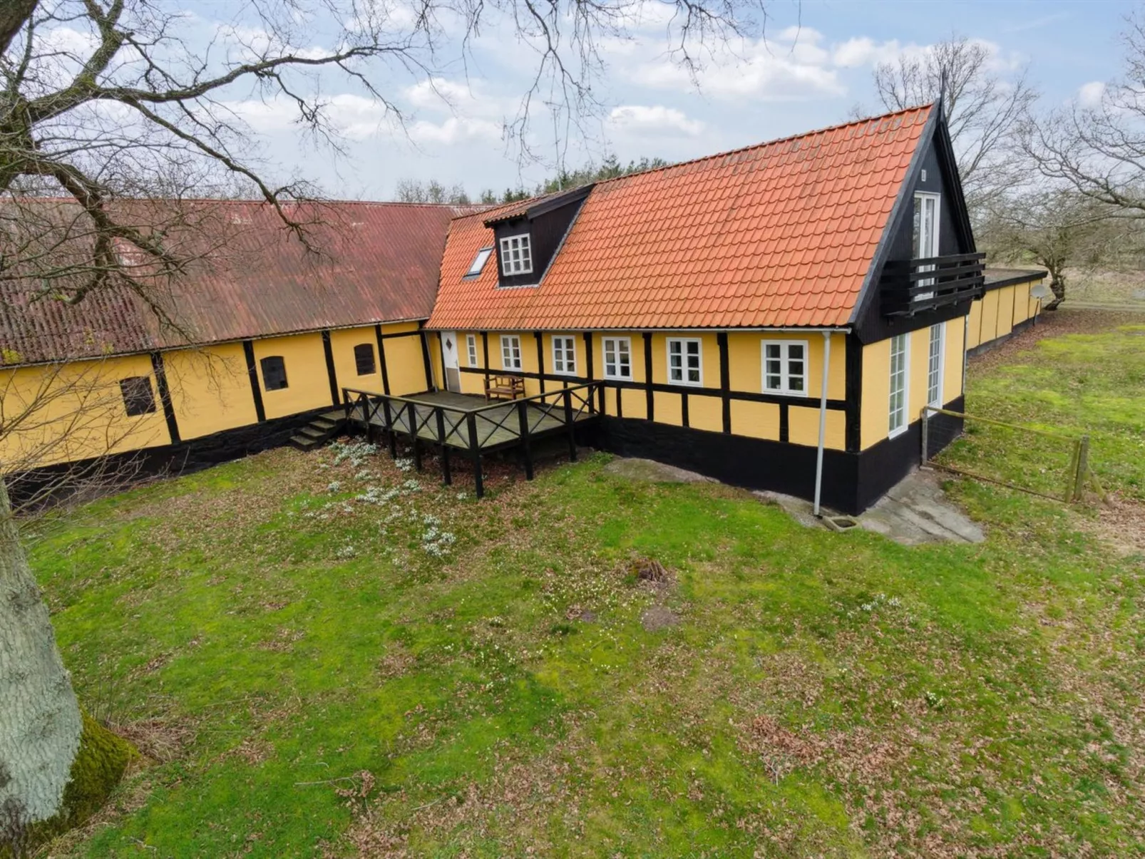 "Bena" - 2km from the sea-Buiten