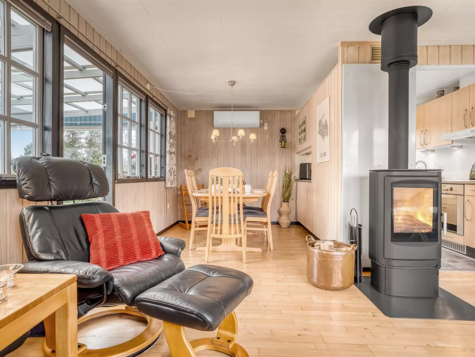 "Thorir" - 500m from the sea-Binnen