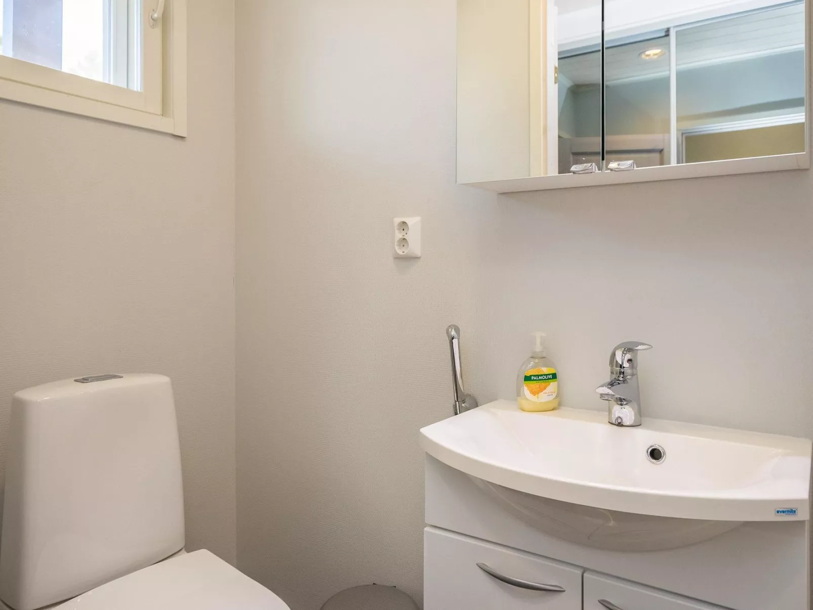 4 seasons b 2-Binnen