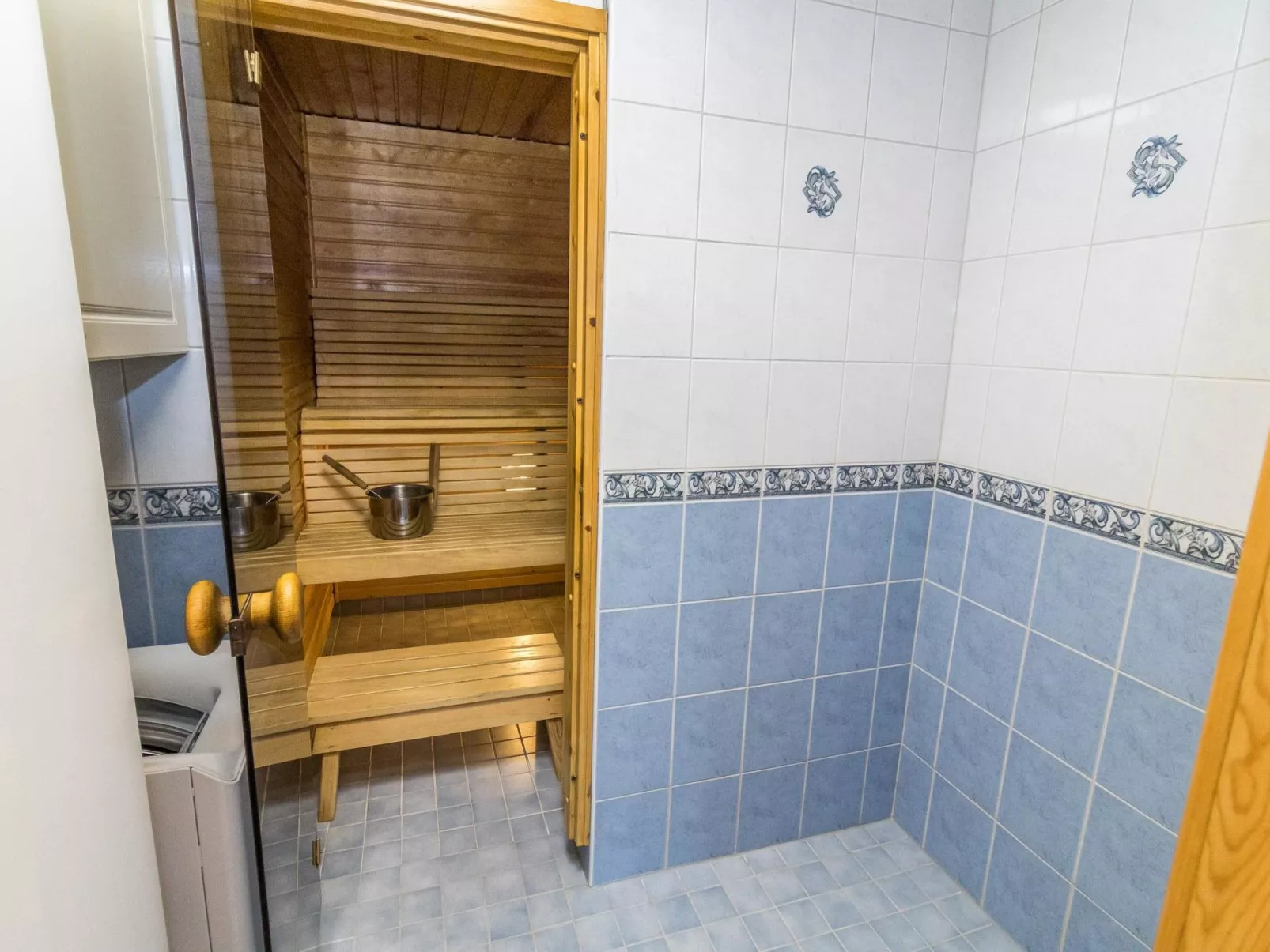 Kaukonraitti 4 c 2-Binnen