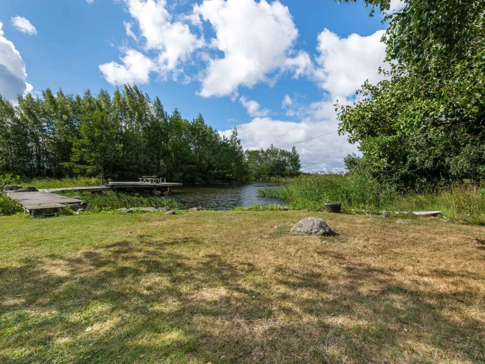 Lampaluodon punainen tupa-Binnen