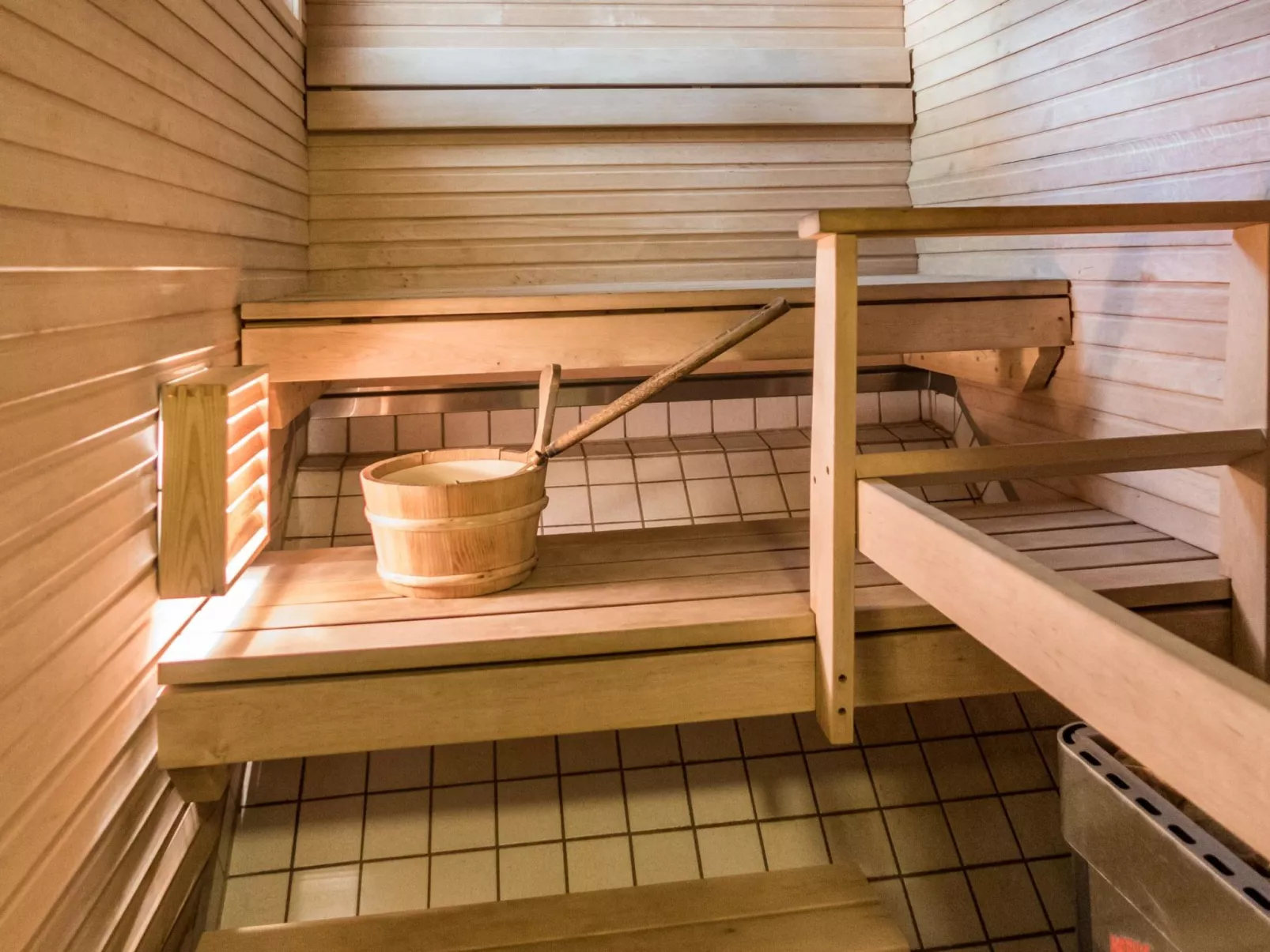 Latukatti 5 c-Binnen