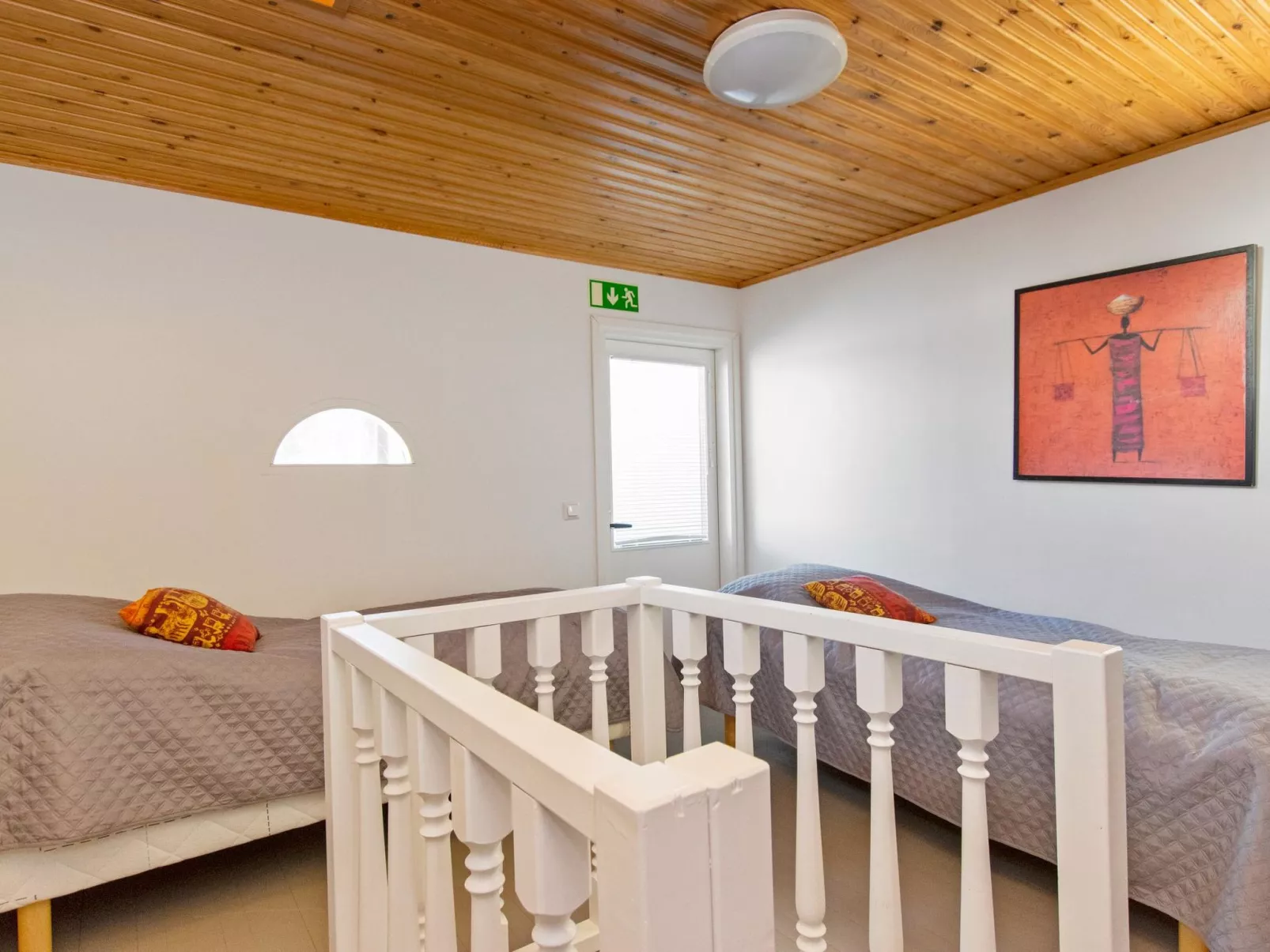 Hallantytär b3 paritalo-Binnen