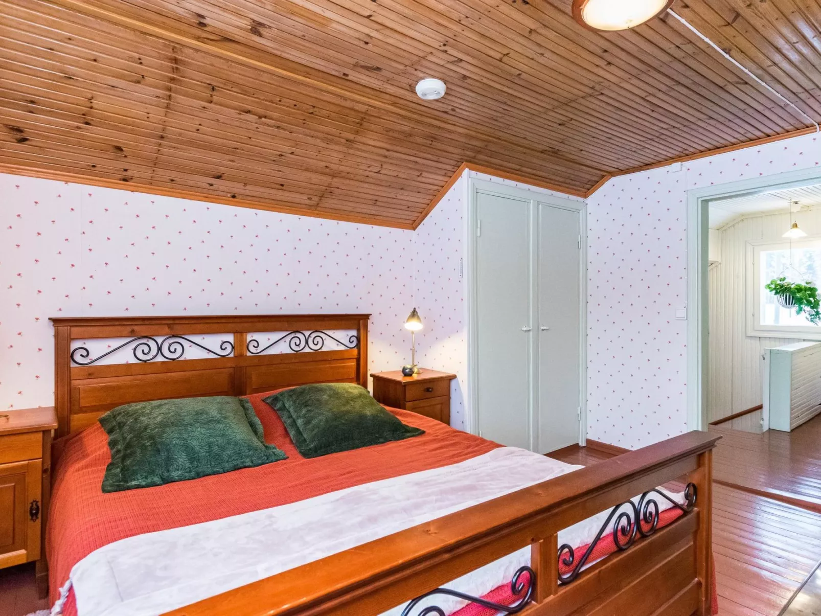 Wanha karminranta-Binnen