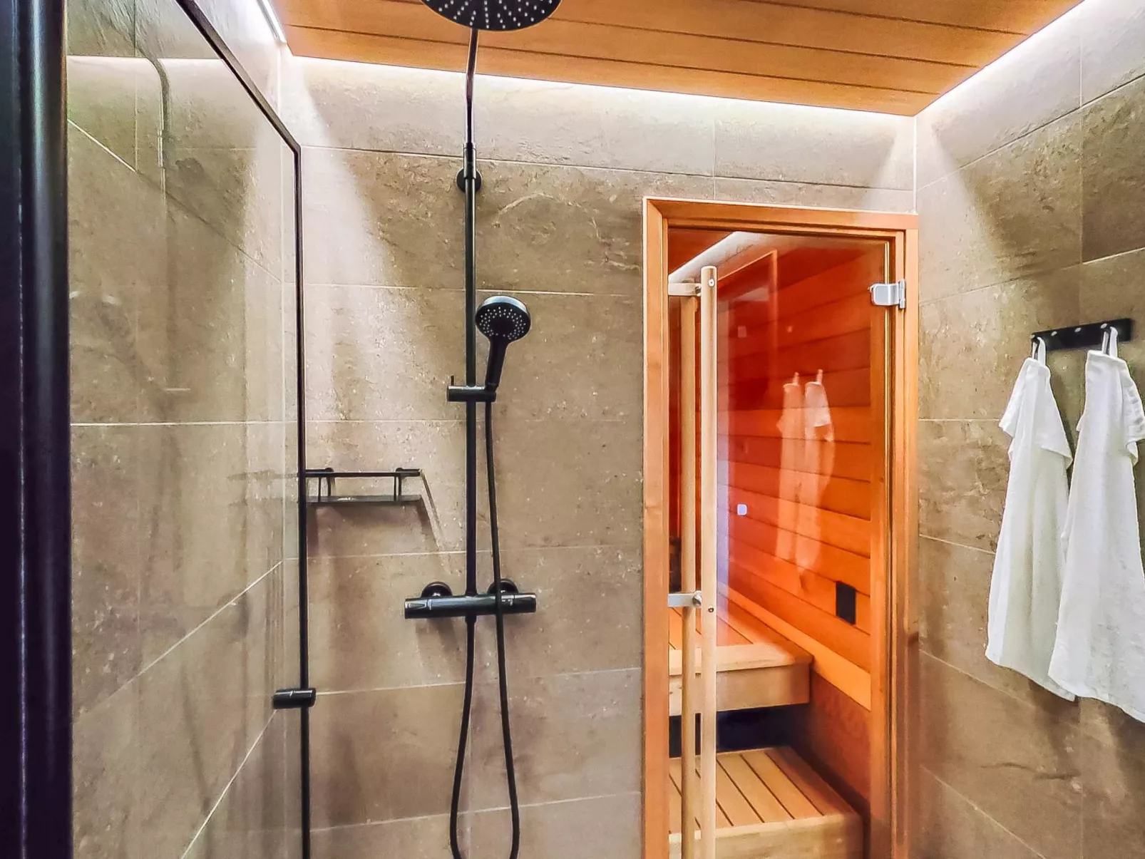 Rukaköngäs 21-Binnen