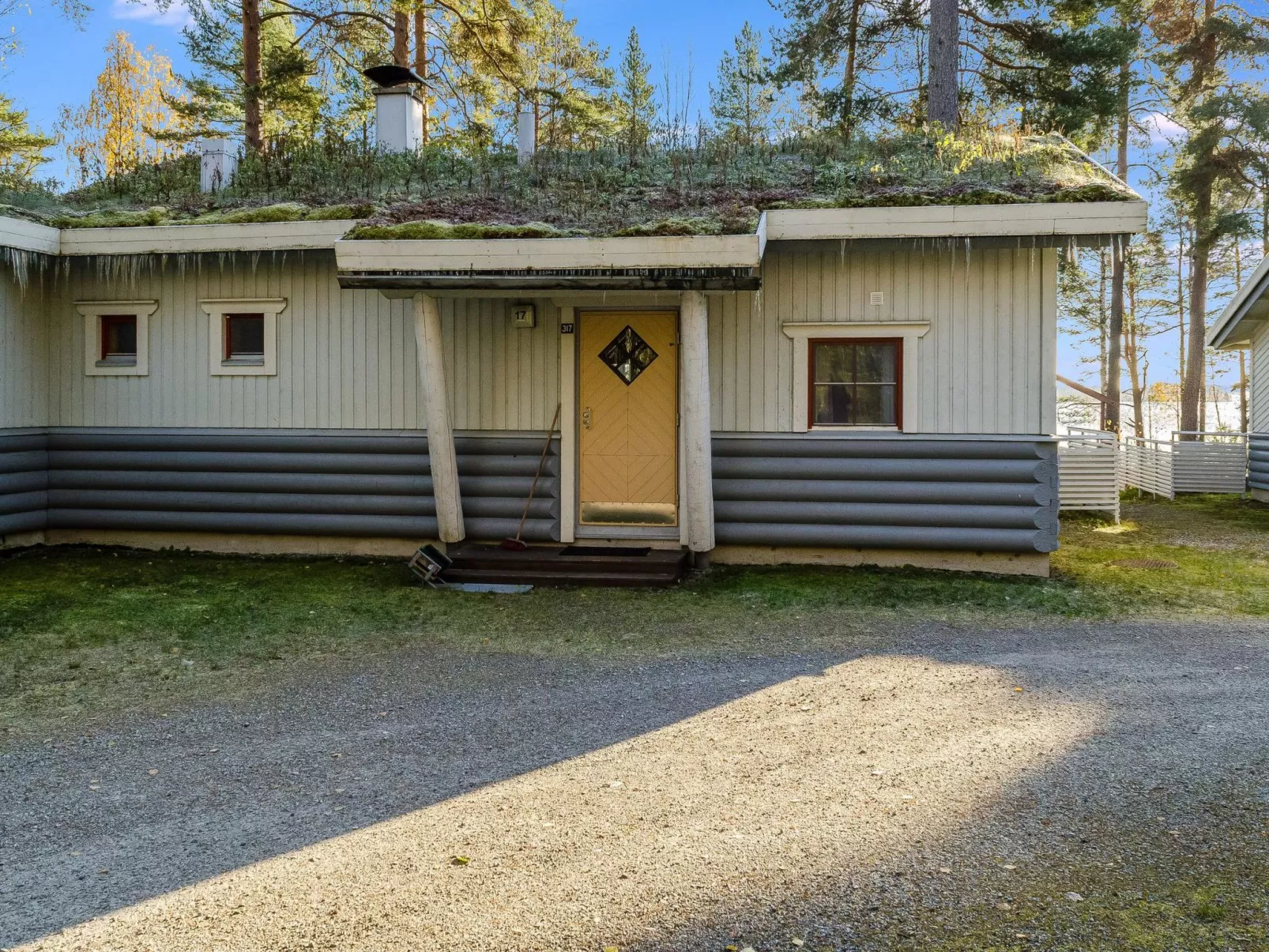 Kulta-käkönen 17 by bomba-Binnen